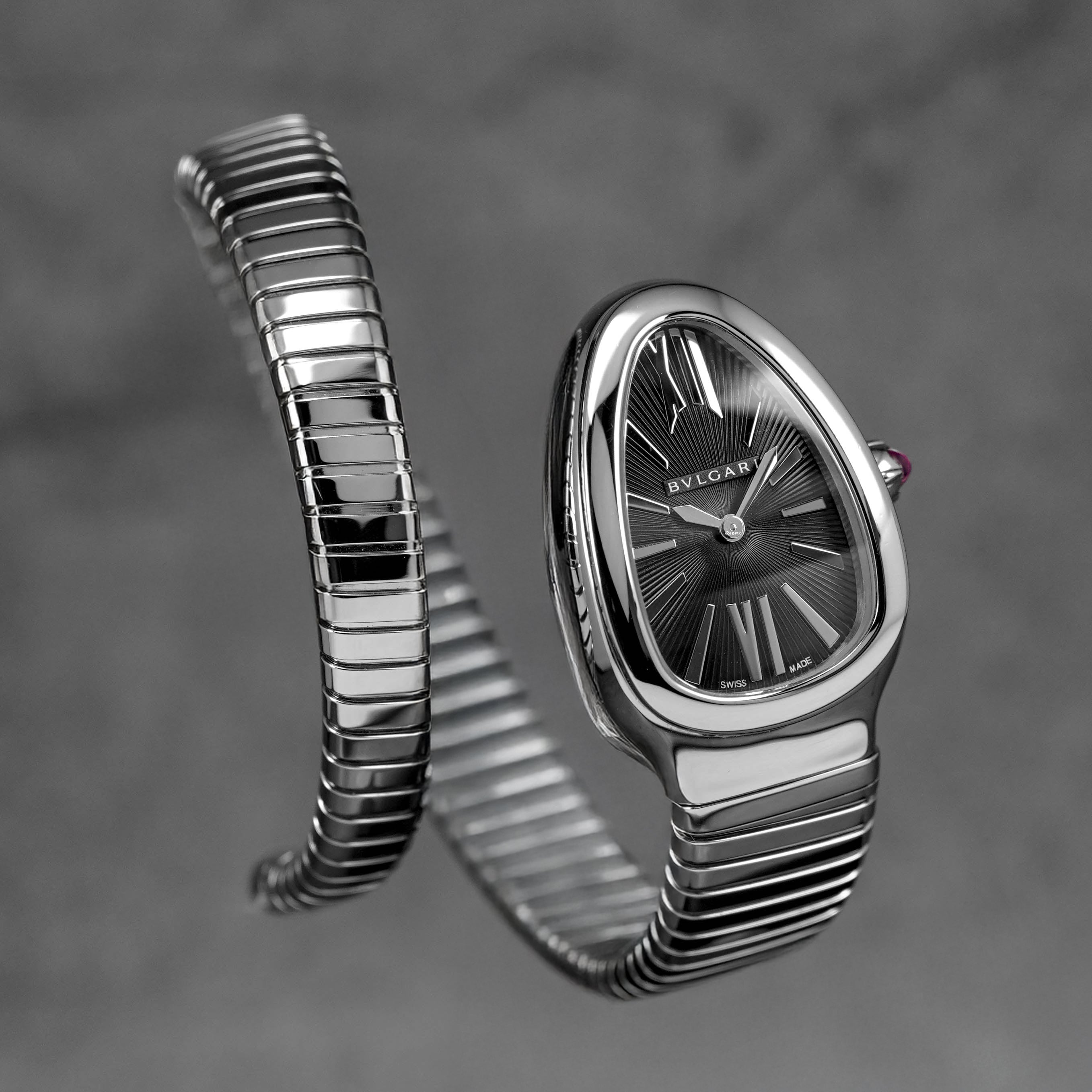 SERPENTI TUBOGAS BLACK DIAL (2021)