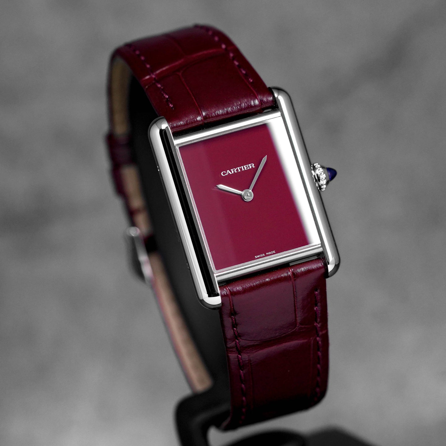 TANK MUST L RED CLARET DIAL (2024)