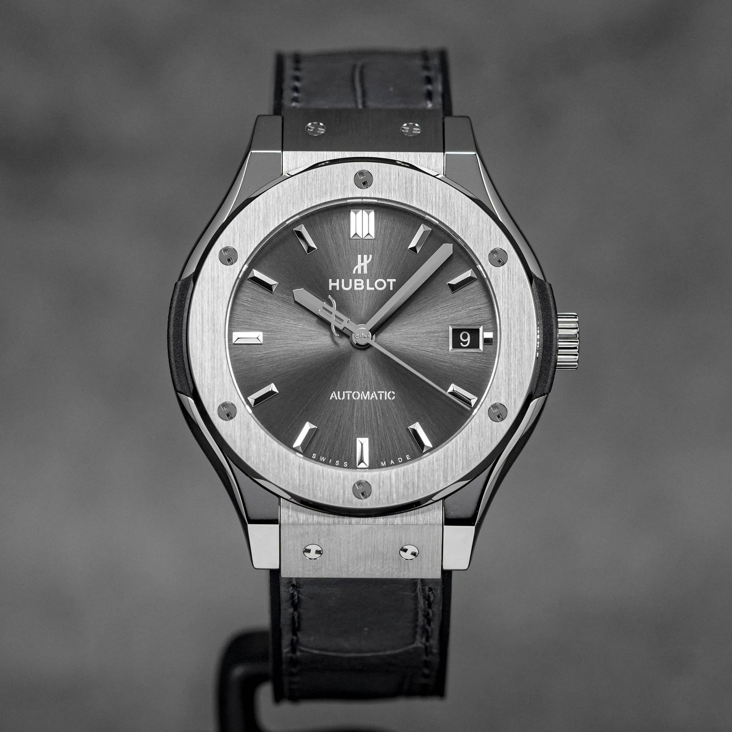 CLASSIC FUSION 38MM RACING GREY TITANIUM (2024)