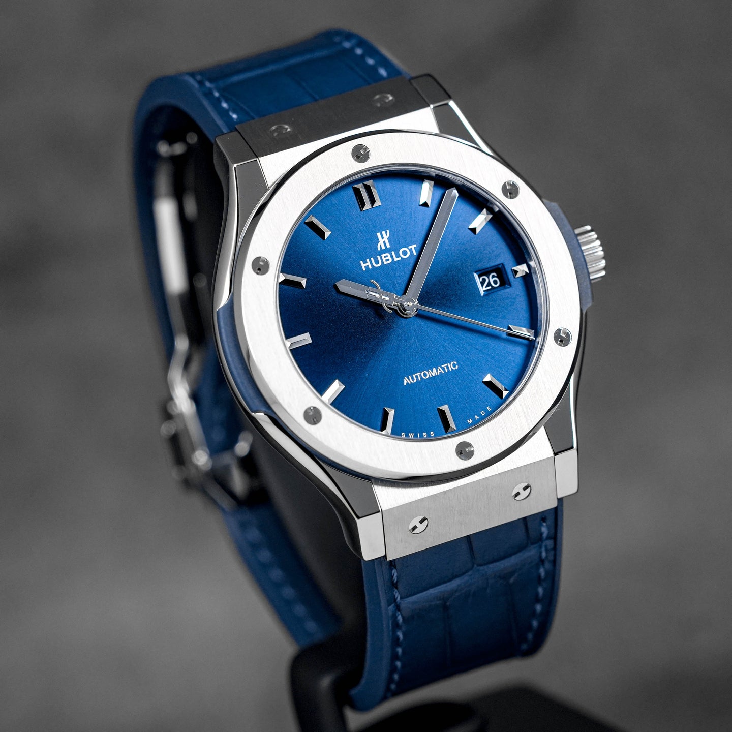 CLASSIC FUSION 42MM BLUE TITANIUM (2024)