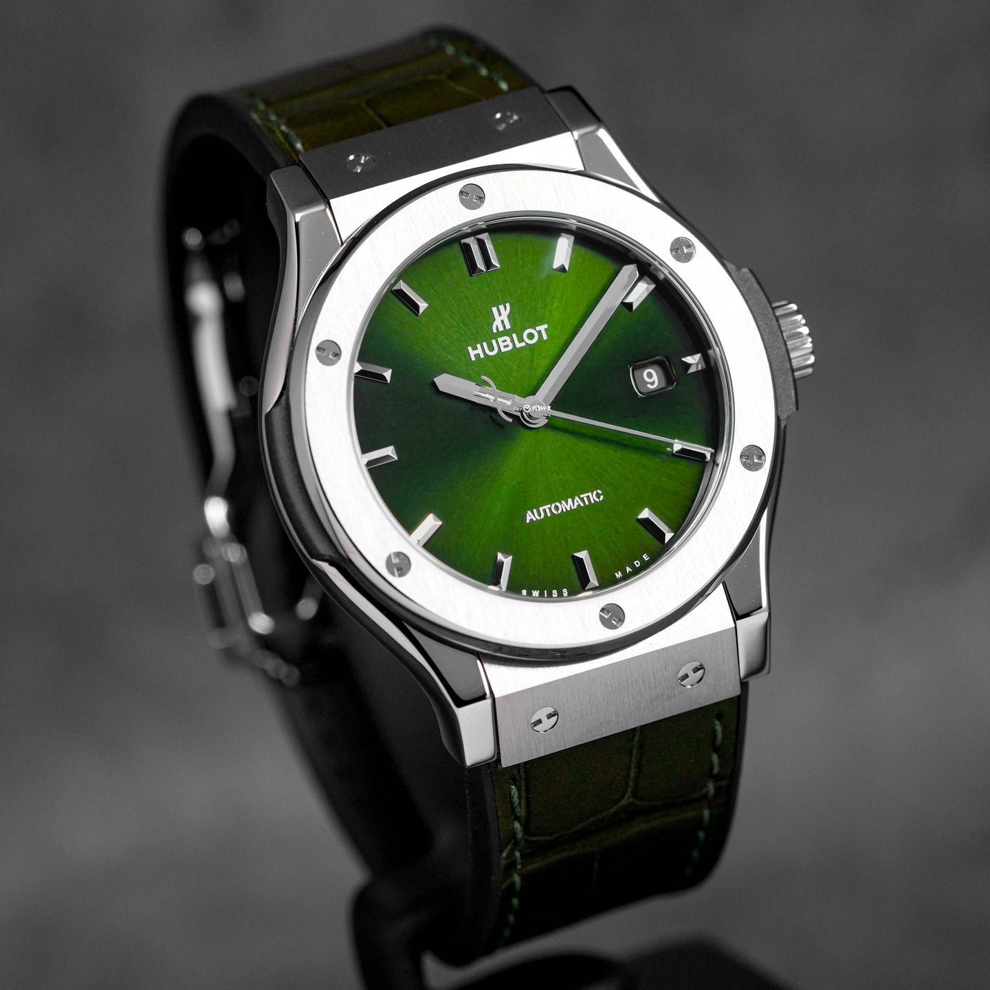 CLASSIC FUSION 42MM TITANIUM GREEN (2024)