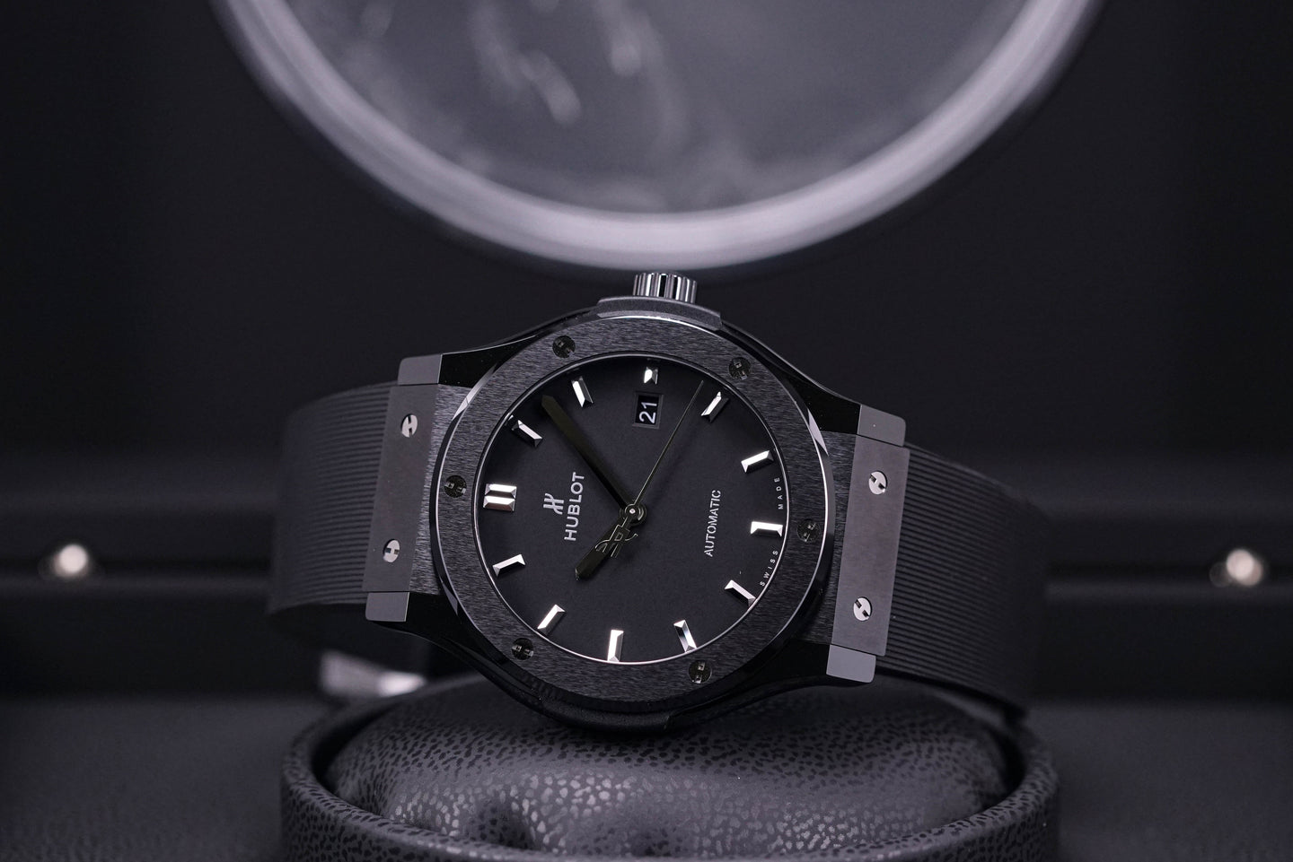 CLASSIC FUSION 42MM BLACK MAGIC