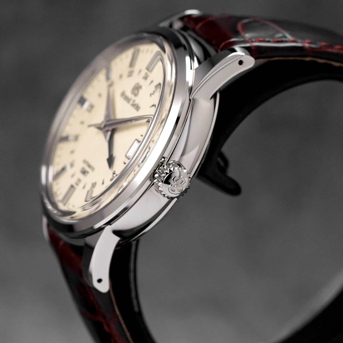 Elegance Collection GMT Ivory