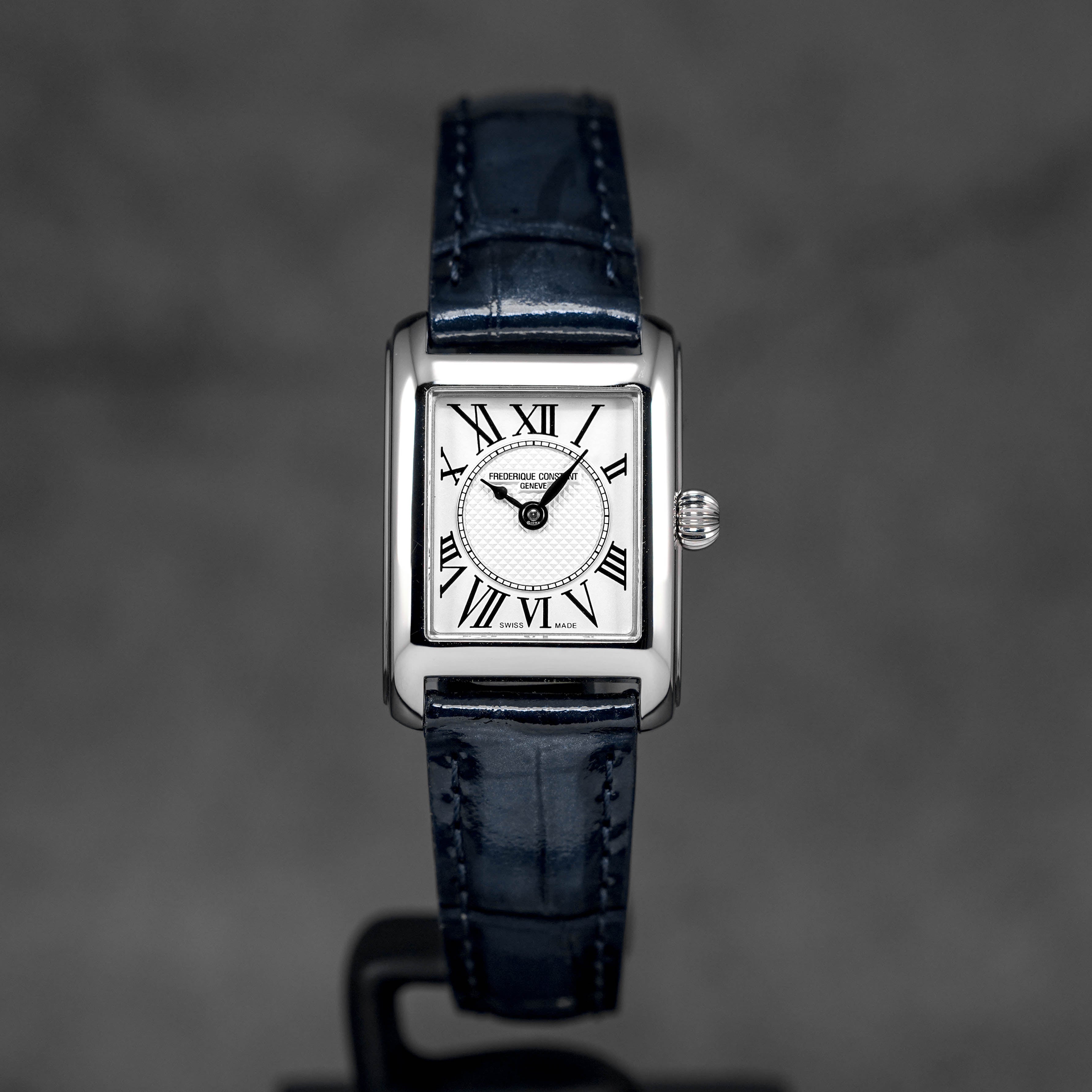 CLASSICS CAREE STEEL WHITE DIAL LEATHER STRAP (2025)