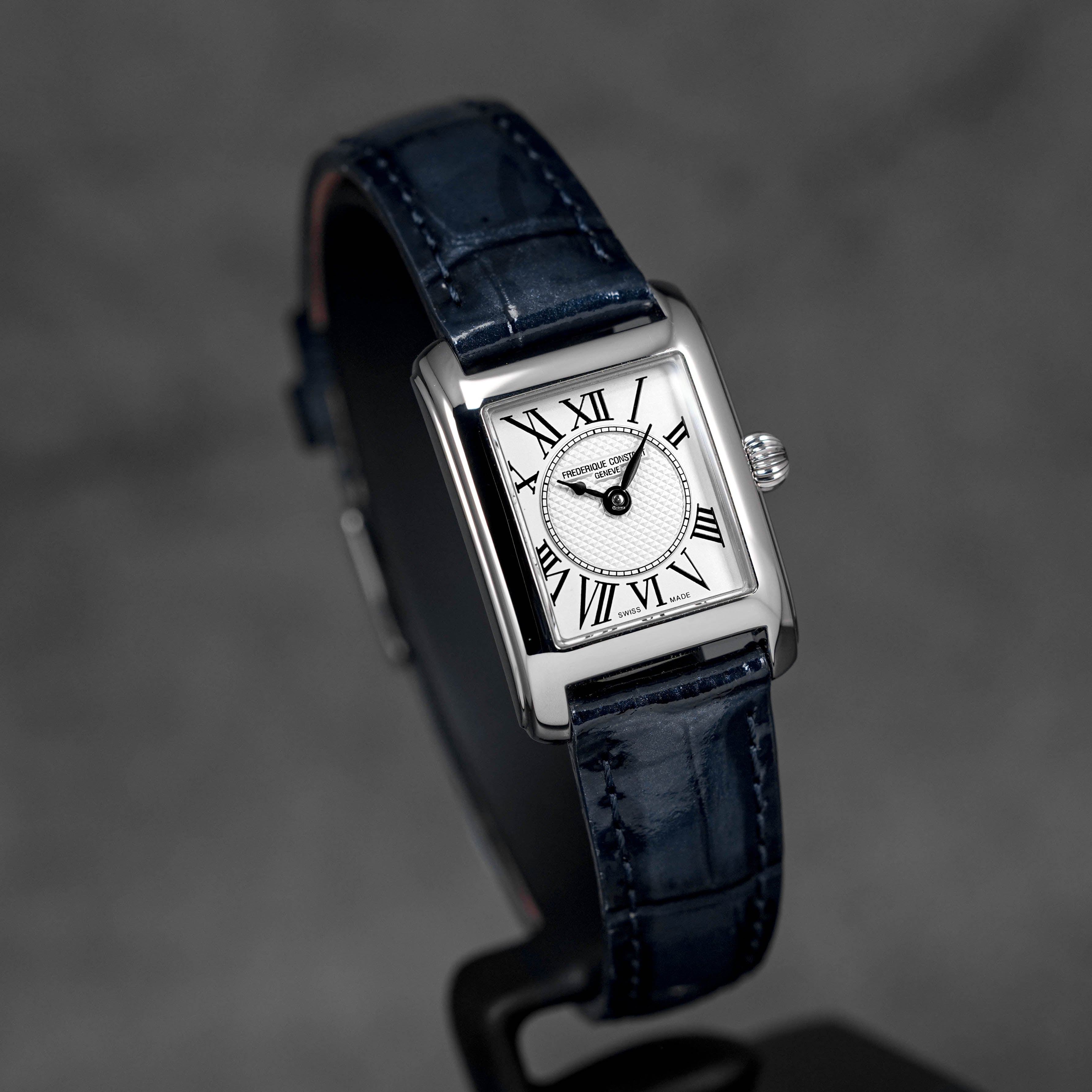 CLASSICS CAREE STEEL WHITE DIAL LEATHER STRAP (2025)