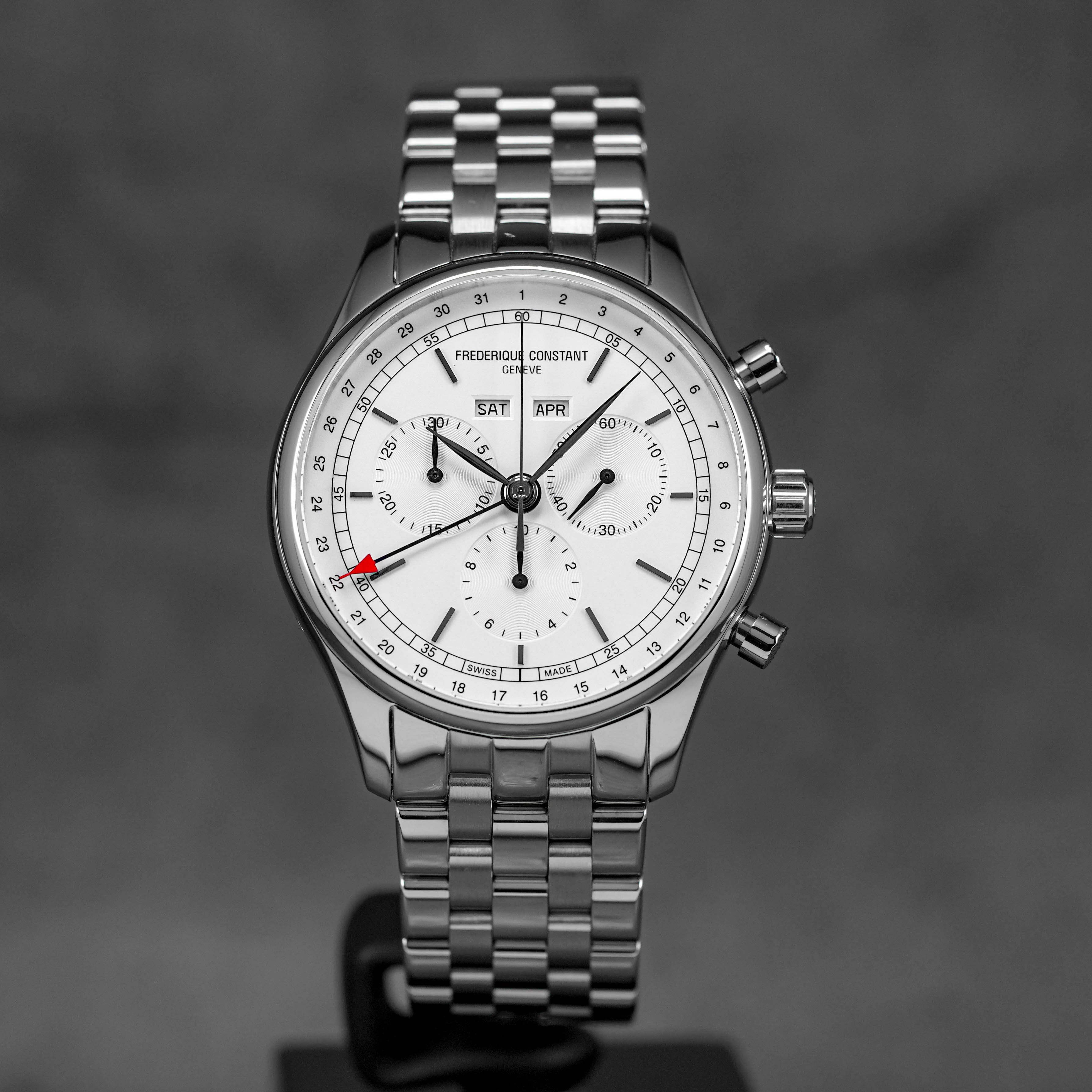 CLASSICS QUARTZ CHRONOGRAPH TRIPLE CALENDAR STEEL SILVER DIAL (2025)