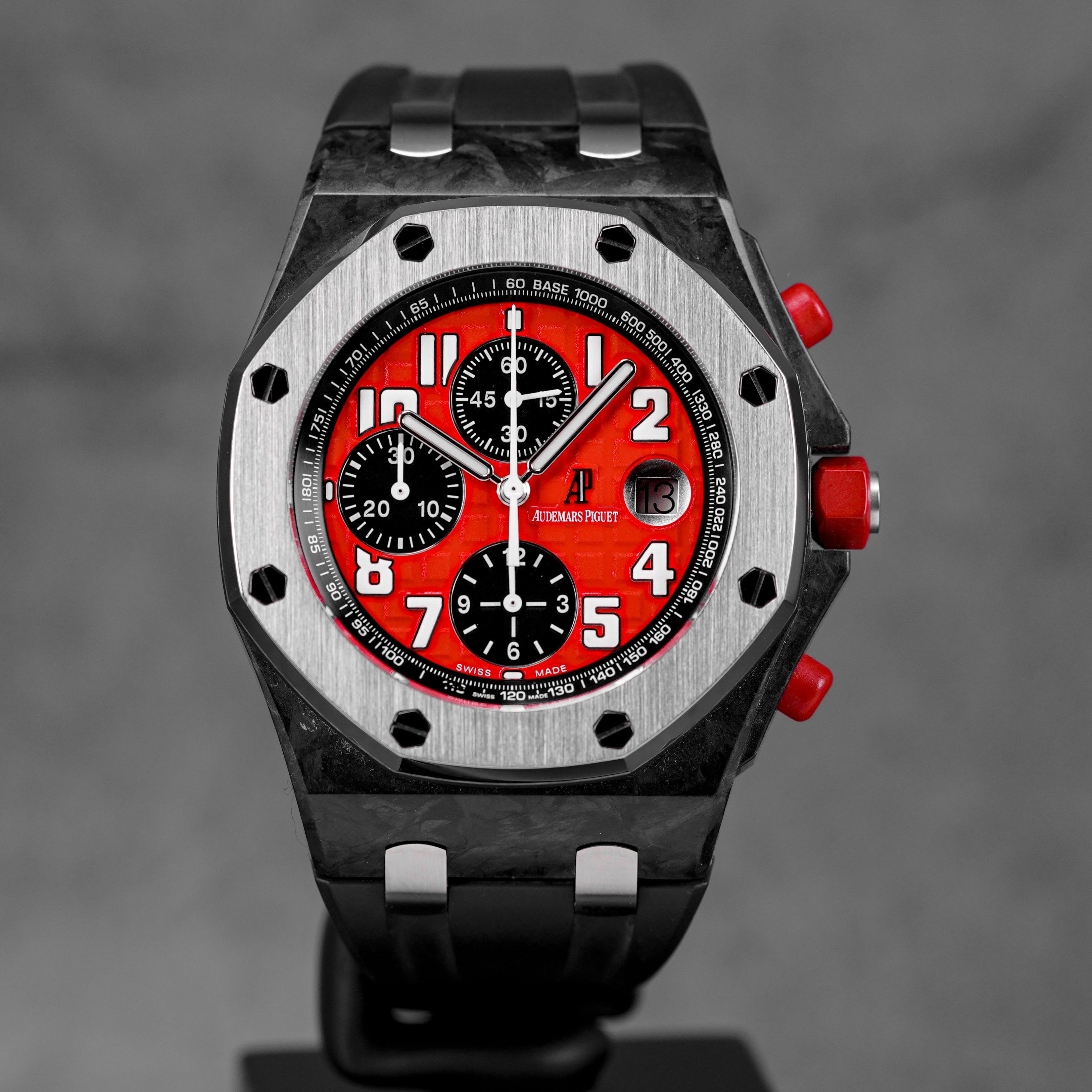 ROYAL OAK OFFSHORE CHRONOGRAPH 42MM 'SINGAPORE GRAND PRIX F1 2008' LIMITED EDITION (WATCH & ARCHIVE PAPER)