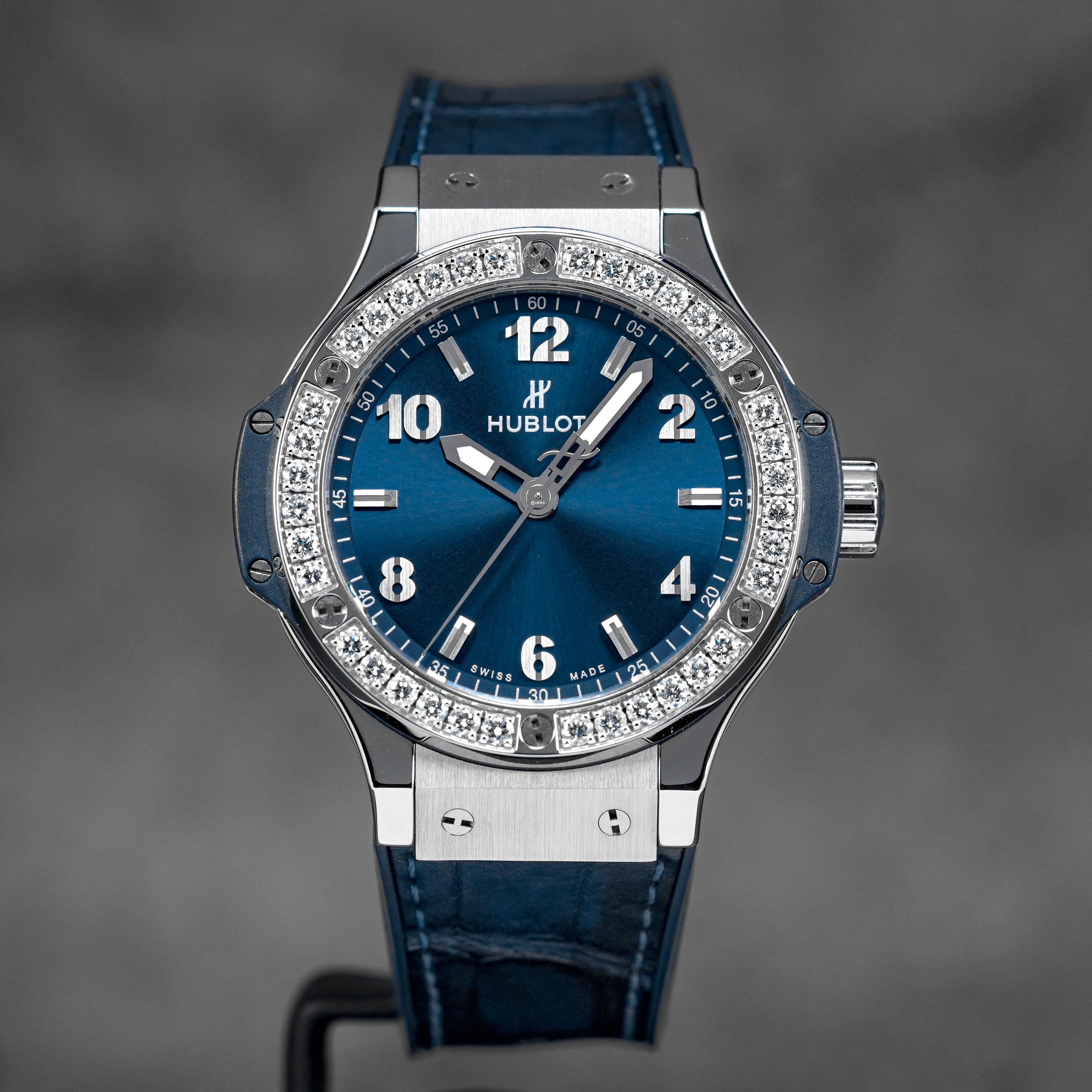 BIG BANG 38MM STEEL BLUE DIAMONDS (2019)