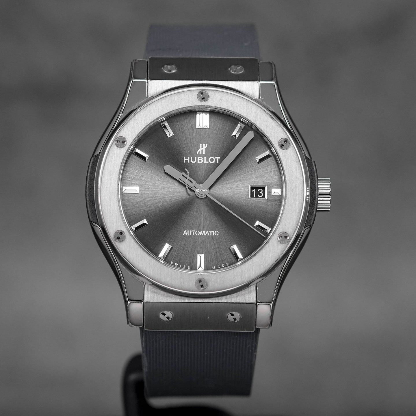 CLASSIC FUSION 42MM RACING GREY TITANIUM (2023)