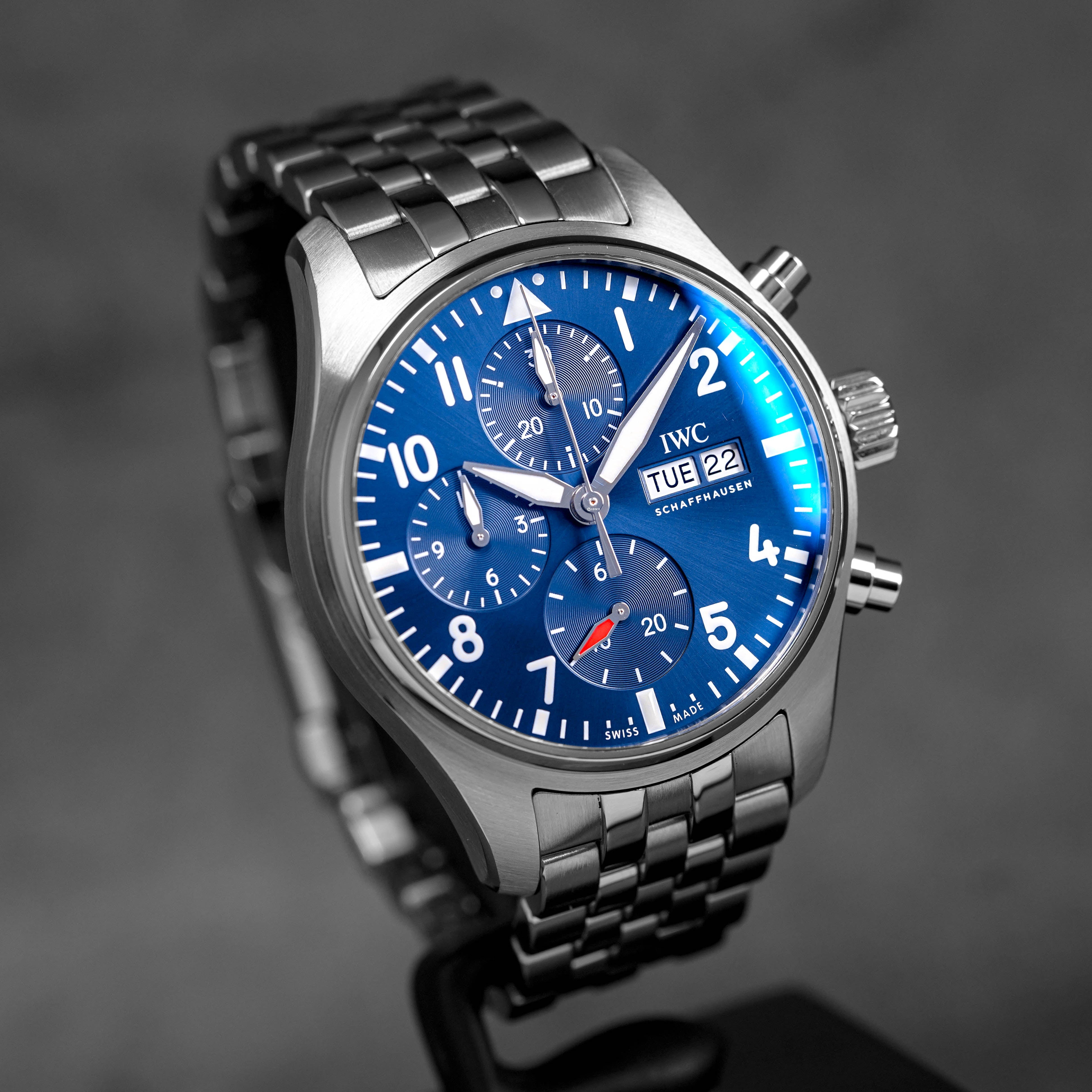 PILOT CHRONOGRAPH DAY DATE BLUE DIAL (2022)