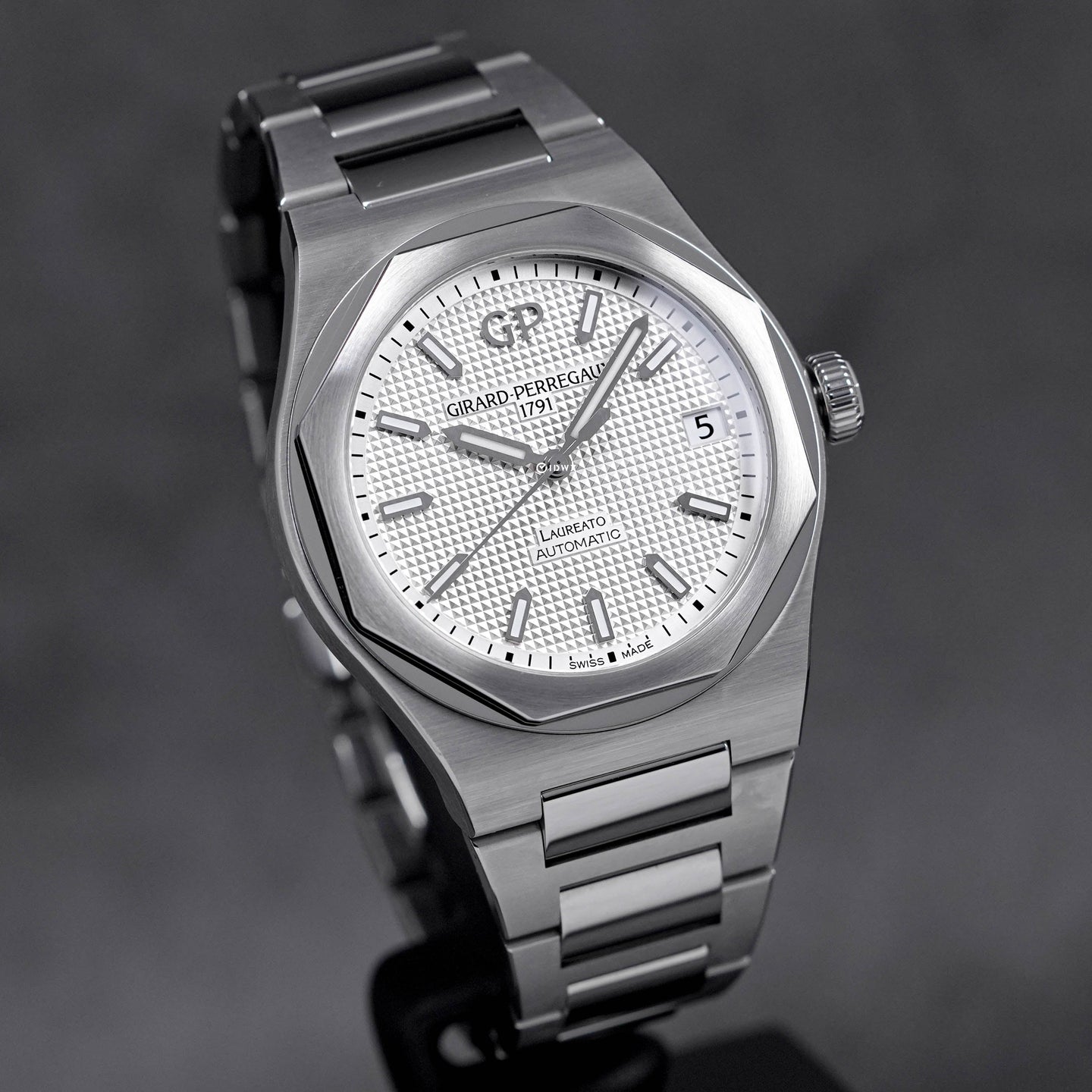 LAUREATO WHITE DIAL (2023)