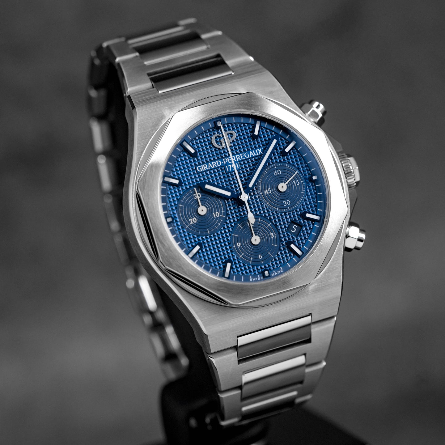 LAUREATO CHRONOGRAPH BLUE DIAL (2021)