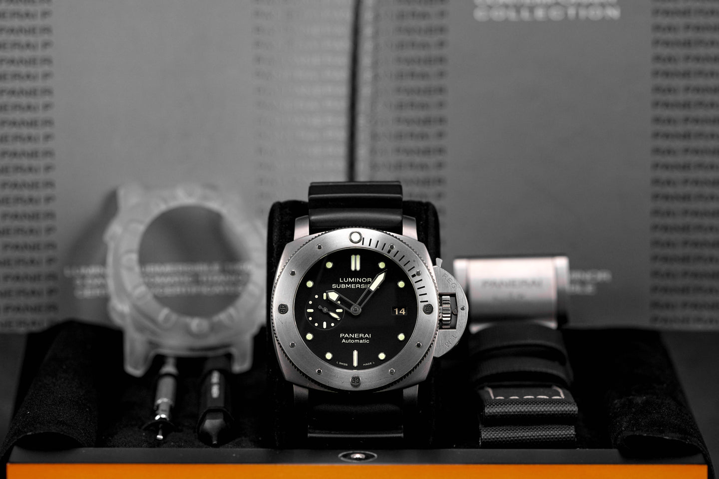 Luminor Submersible PAM 305