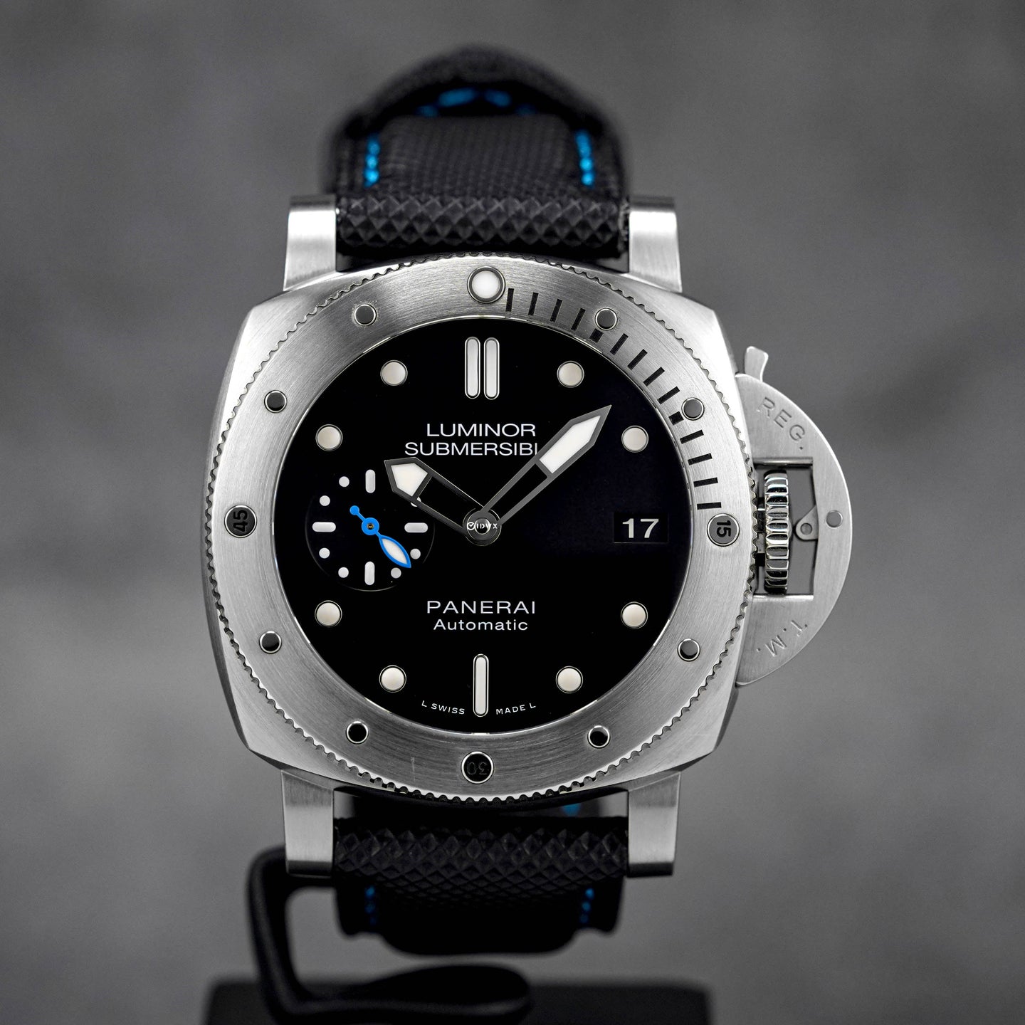 LUMINOR SUBMERSIBLE 1950 3 DAYS BLACK DIAL PAM 682 (2018)