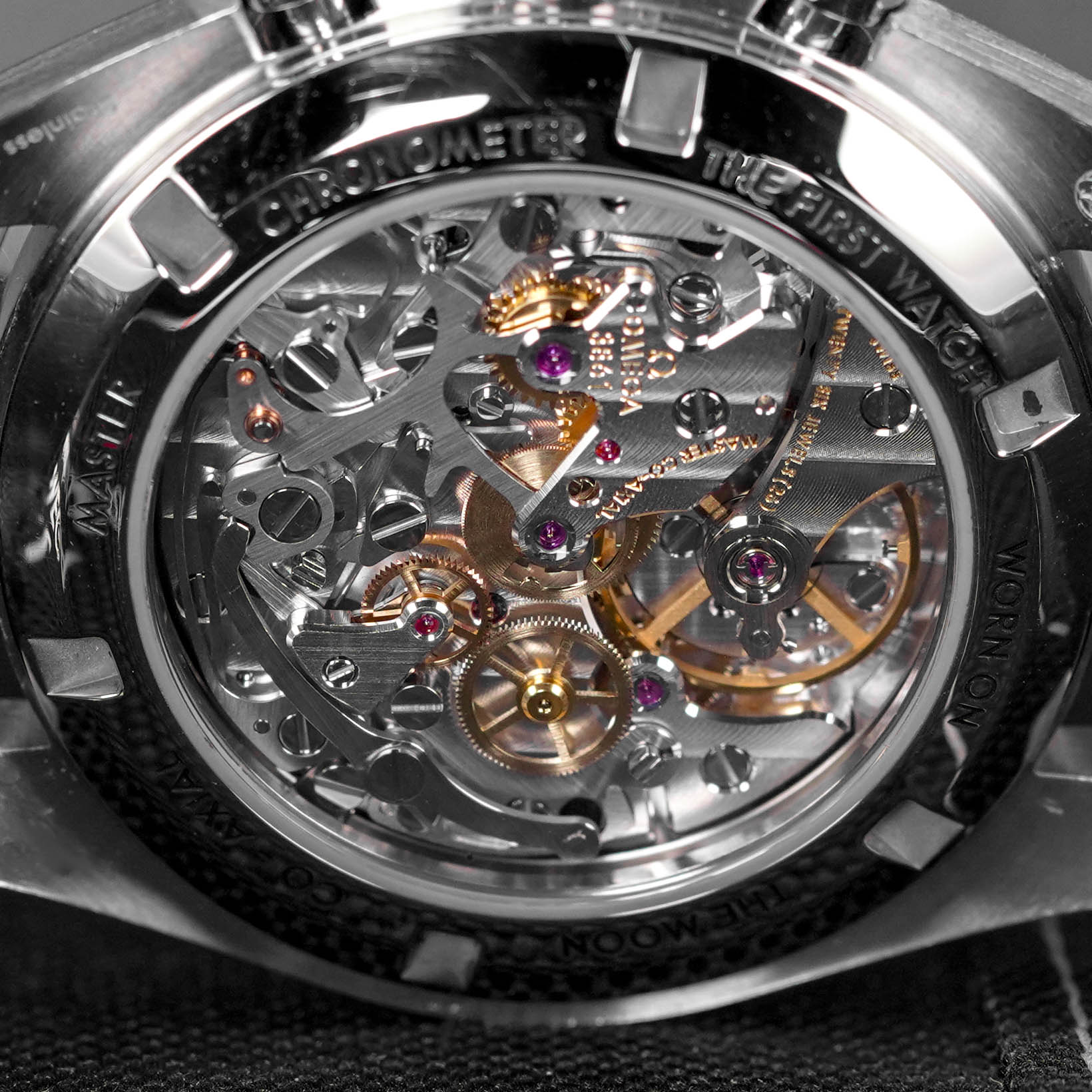 SPEEDMASTER MOONWATCH SAPPHIRE LEATHER STRAP (2021) – ONELUXE