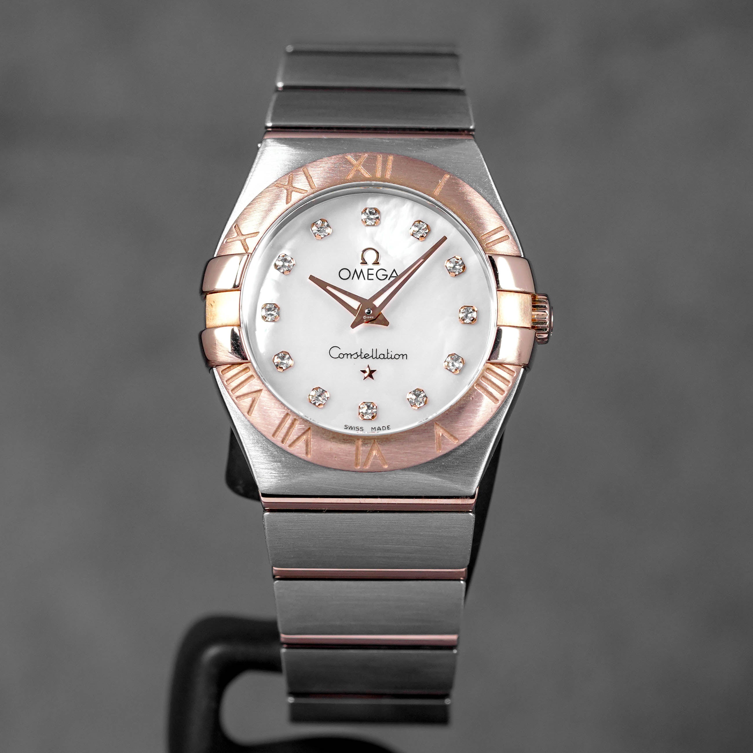 CONSTELLATION 27MM TWOTONE ROSEGOLD MOP DIAMOND DIAL (2019)