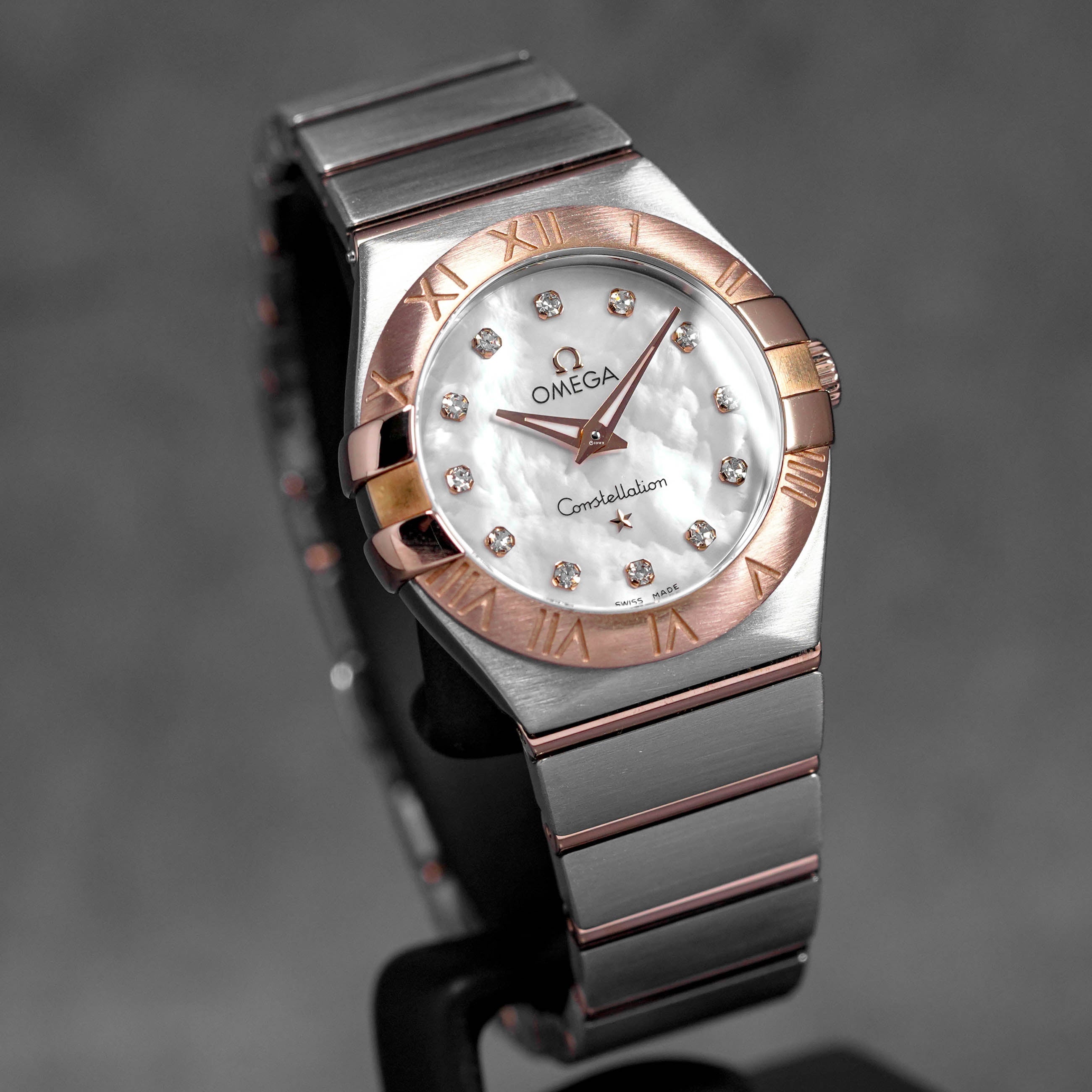 CONSTELLATION 27MM TWOTONE ROSEGOLD MOP DIAMOND DIAL (2019)