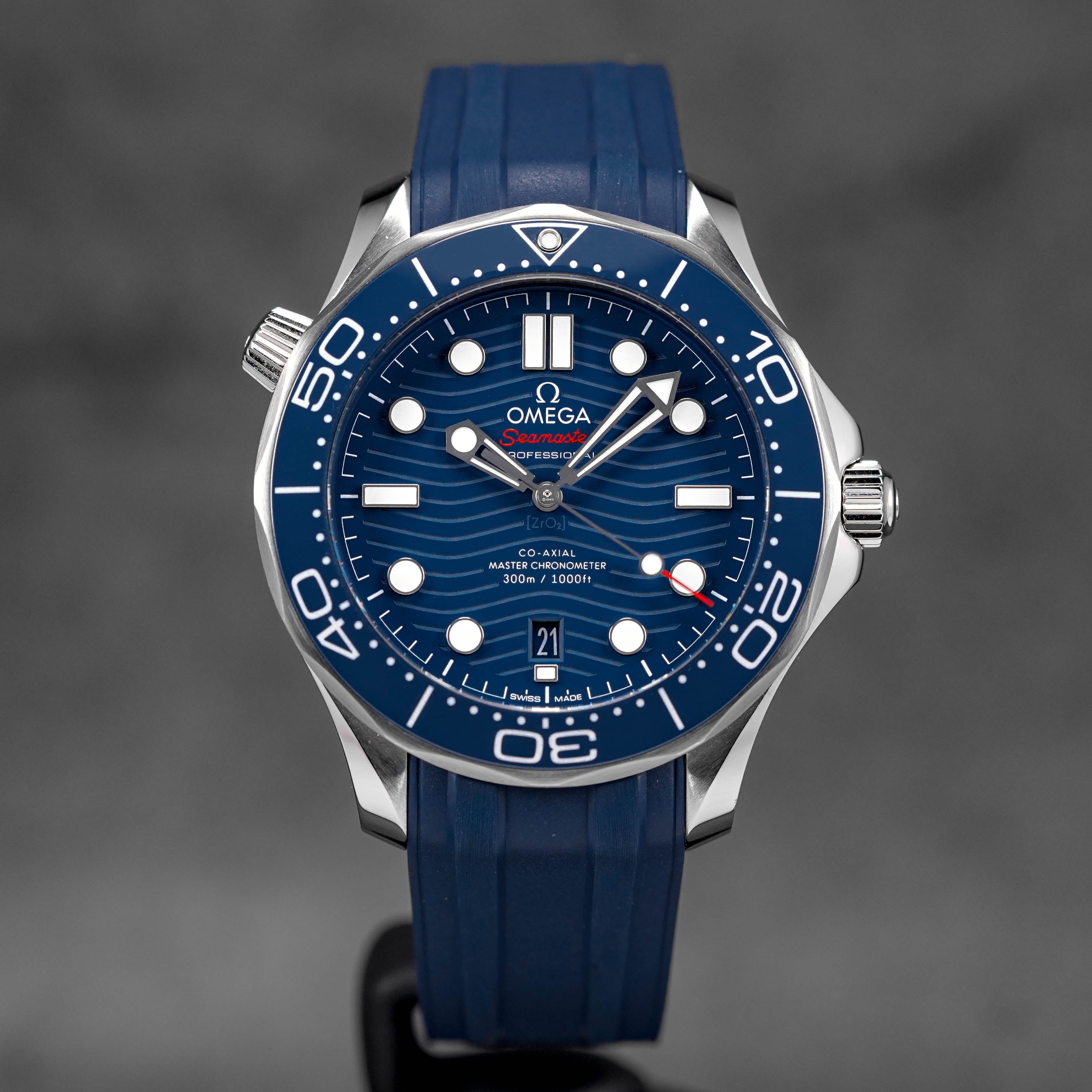 SEAMASTER DIVER 300 BLUE DIAL RUBBER STRAP (2021)