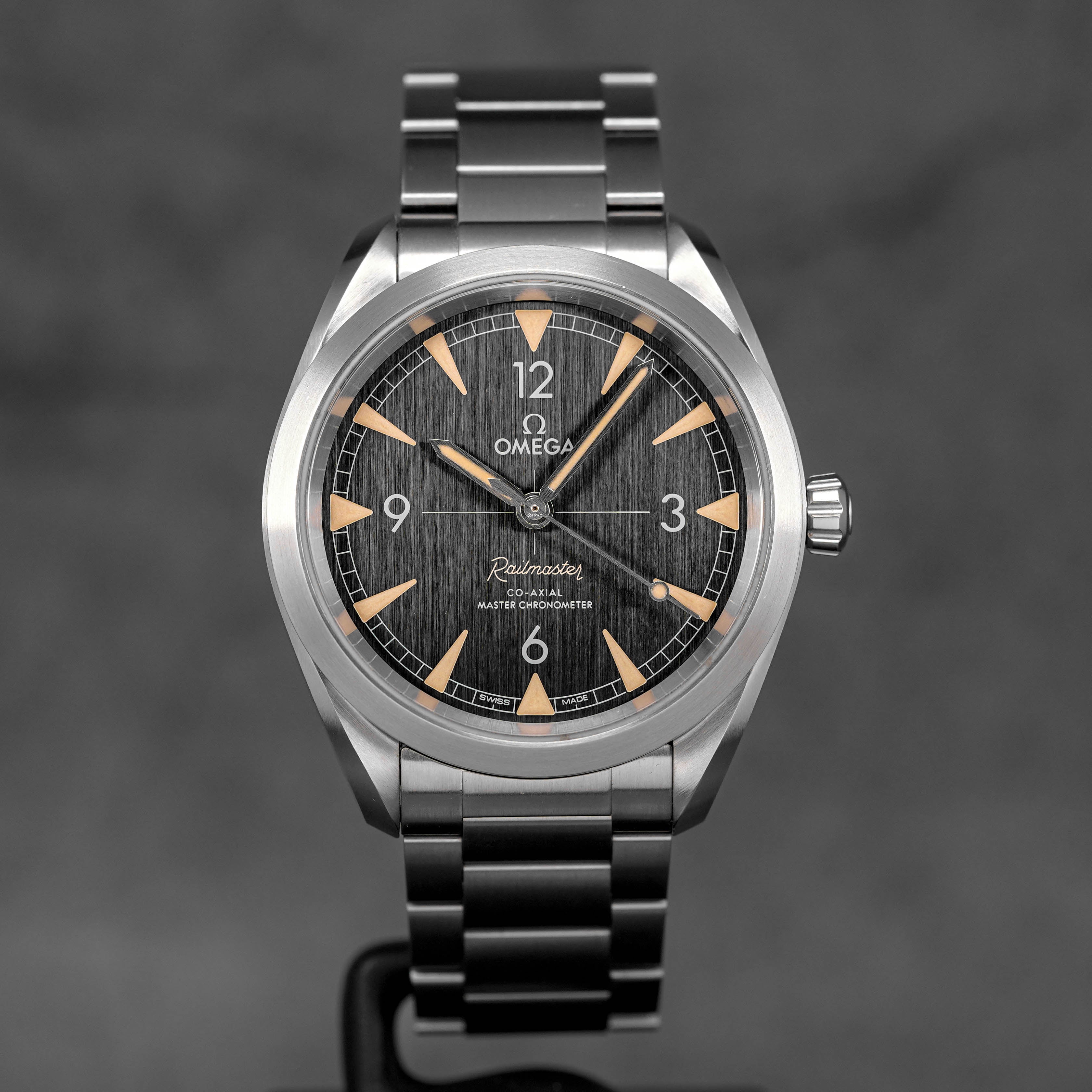 RAILMASTER BLACK DIAL (2023)