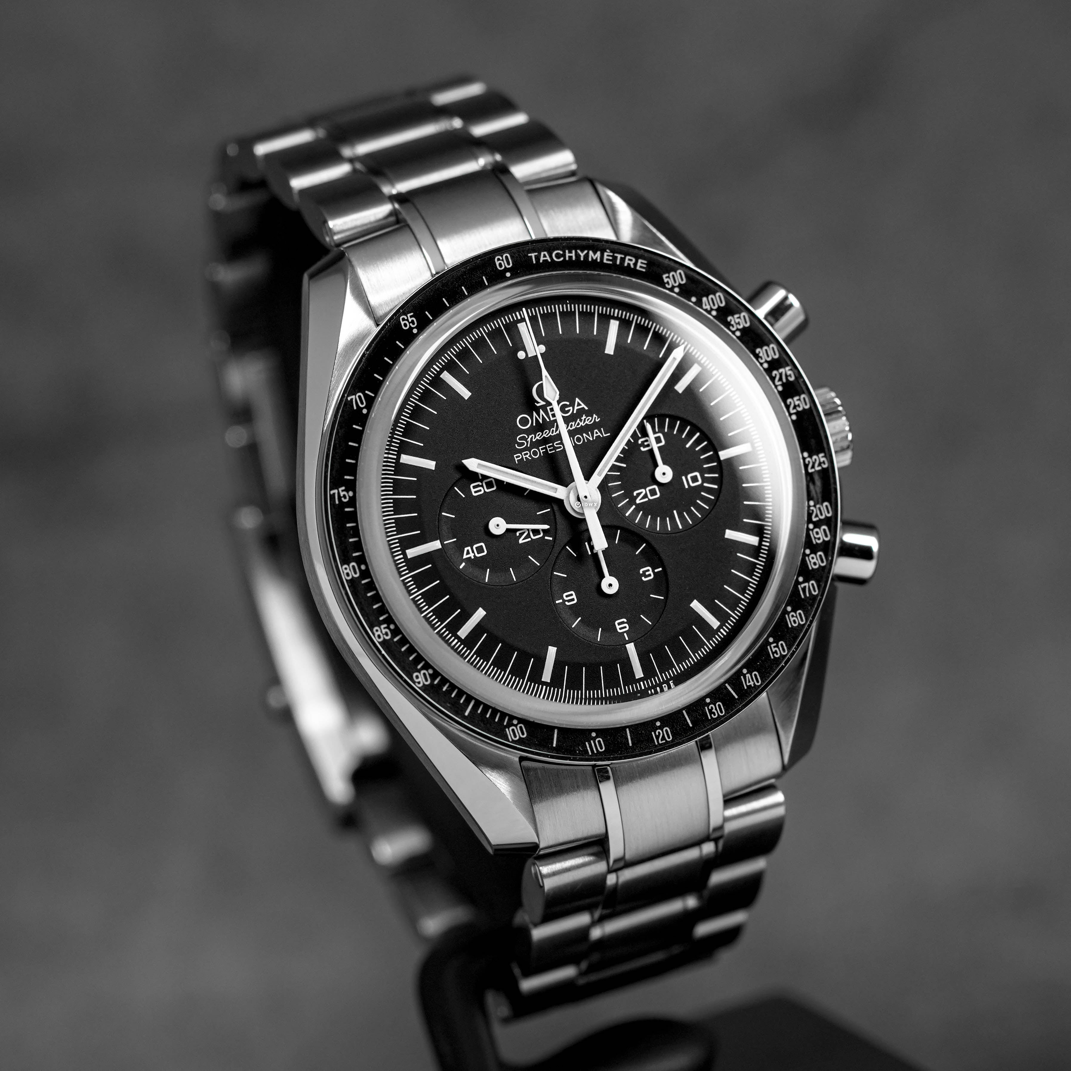 SPEEDMASTER MOONWATCH SAPPHIRE 'SANDWICH' (2018)
