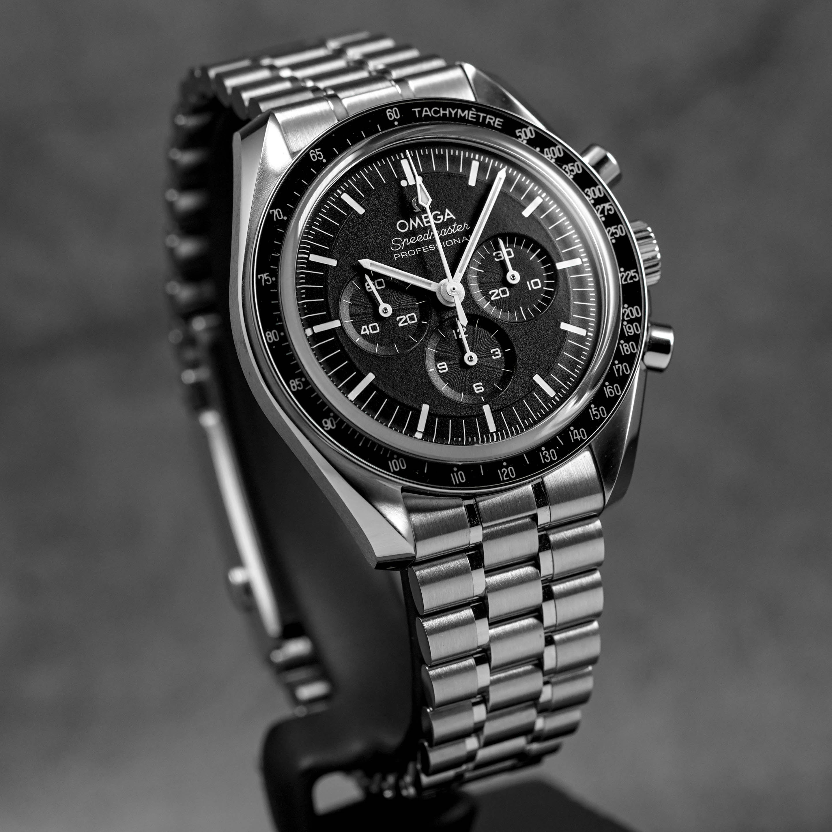 SPEEDMASTER MOONWATCH SAPPHIRE (2024)