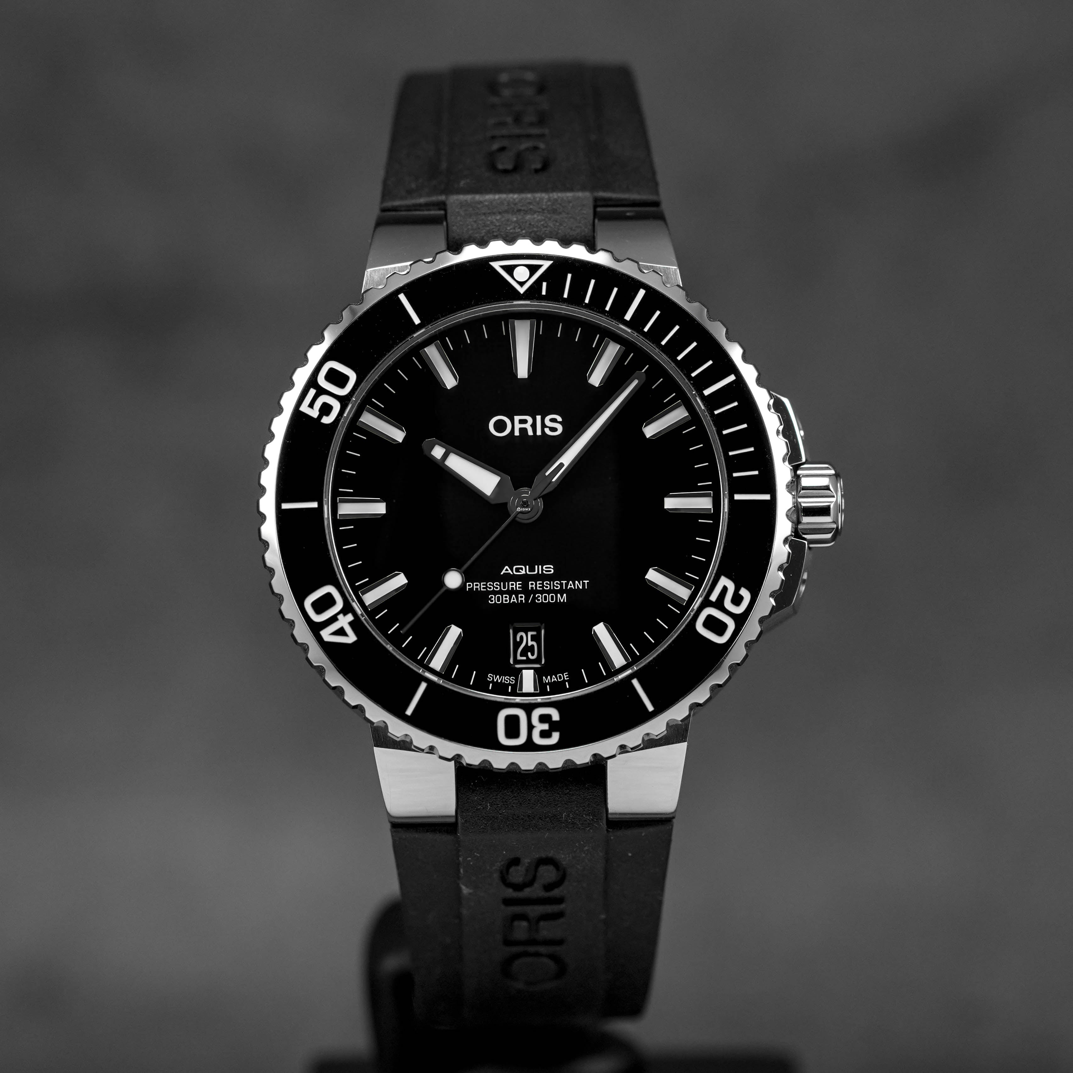 AQUIS DATE BLACK DIAL (2024)