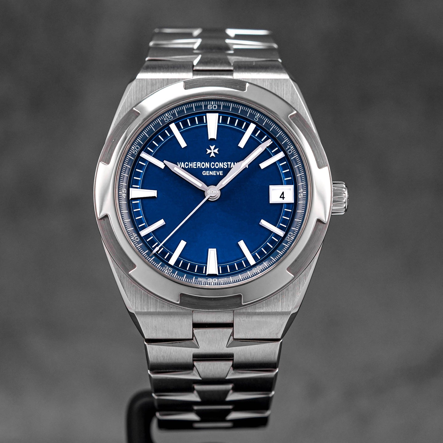 OVERSEAS BLUE DIAL (2016)