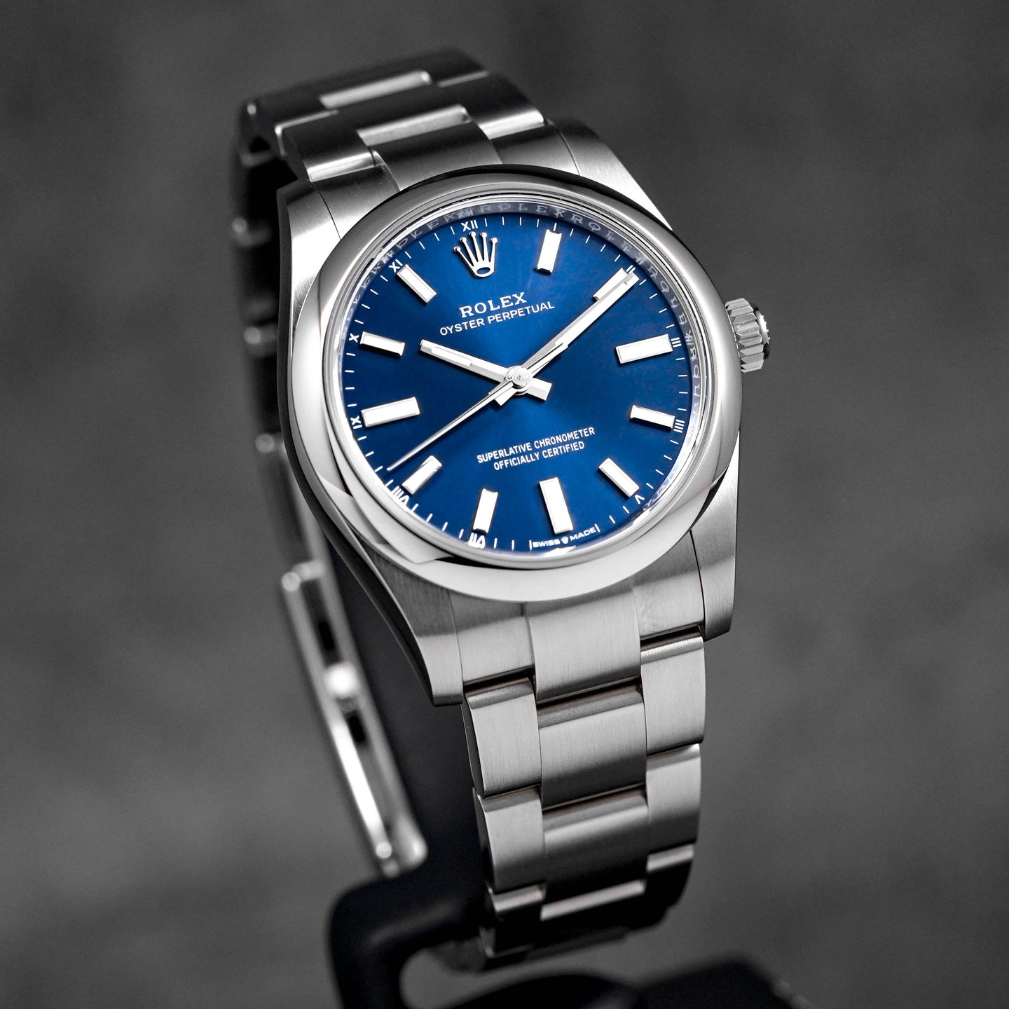 OYSTER PERPETUAL 34MM BLUE DIAL (2023)