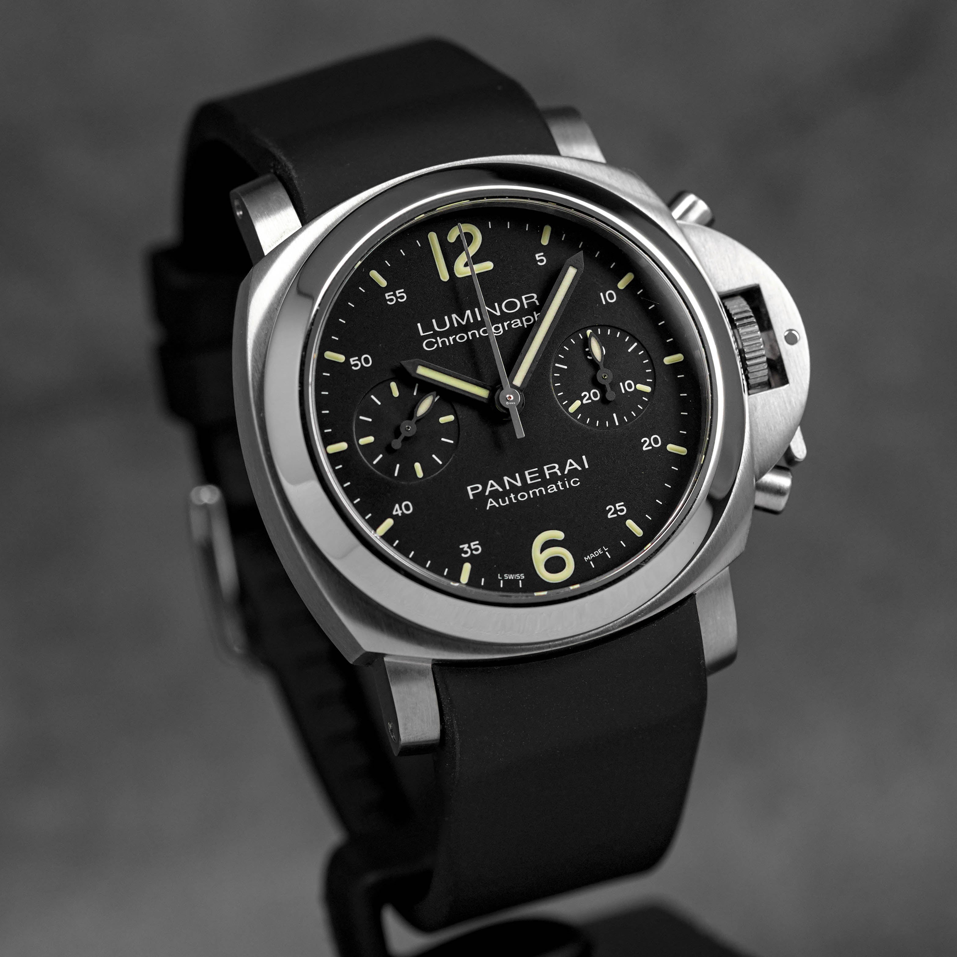 LUMINOR CHRONO 40MM BLACK DIAL PAM 310 AFTERMARKET RUBBER STRAP (2010)