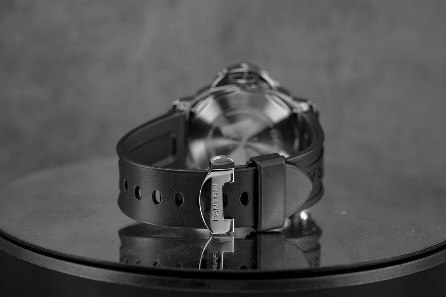 Harga Panerai Luminor PAM 104
