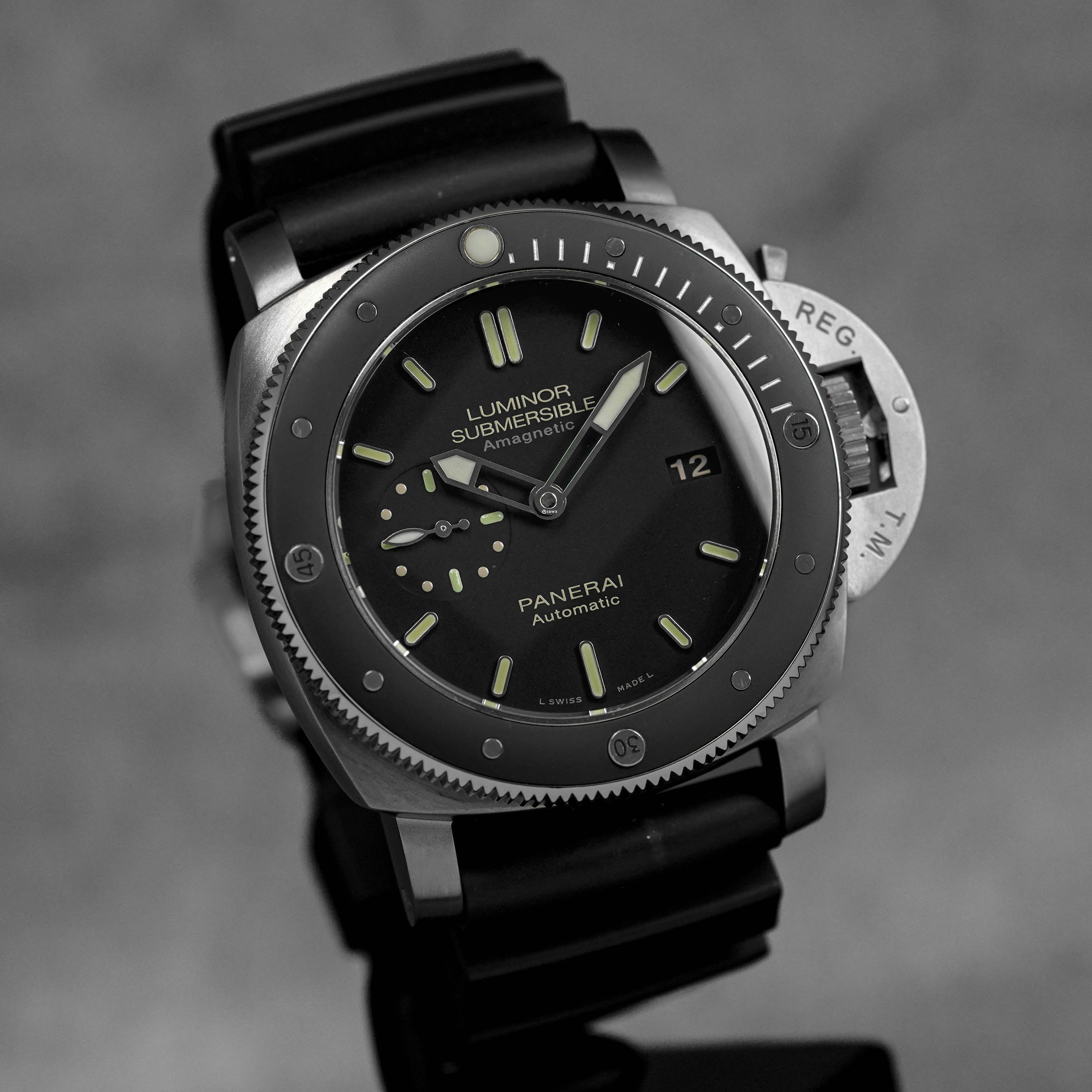 LUMINOR SUBMERSIBLE 1950 3 DAYS AMAGNETIC 47MM TITANIUM PAM 389 (WATCH ONLY)