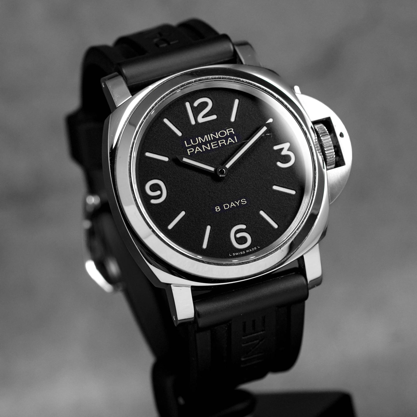 LUMINOR BASE 8 DAYS 44MM BLACK DIAL PAM 560 (2019)