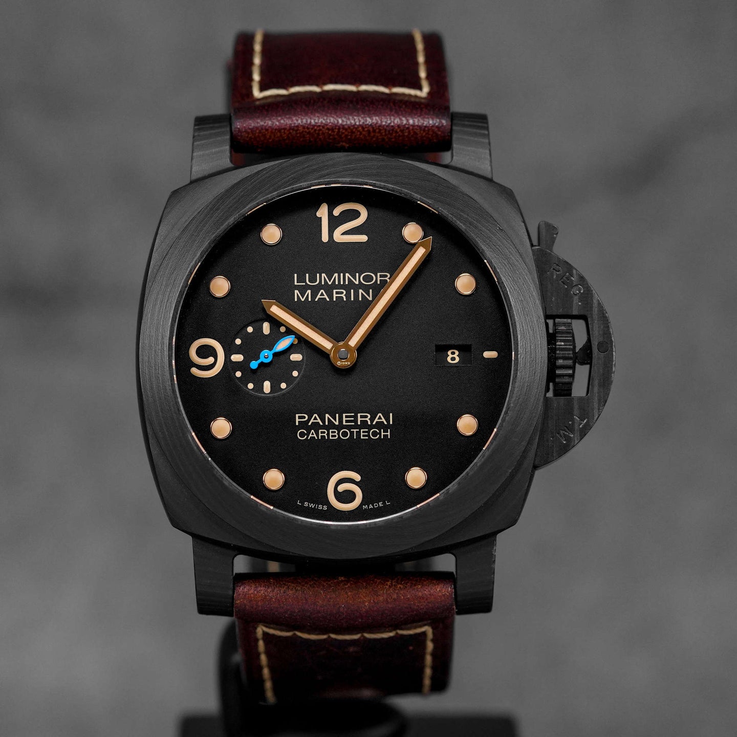 LUMINOR 1950 3 DAYS 44MM CARBOTECH BLACK DIAL PAM 661 (2017)