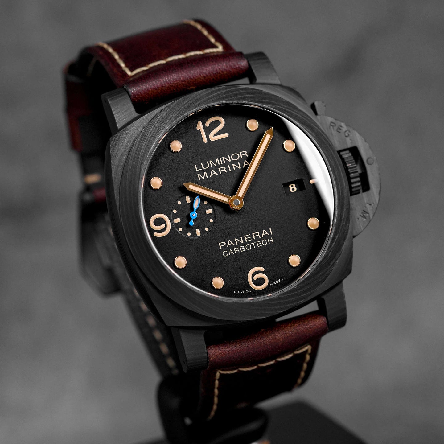 LUMINOR 1950 3 DAYS 44MM CARBOTECH BLACK DIAL PAM 661 (2017)