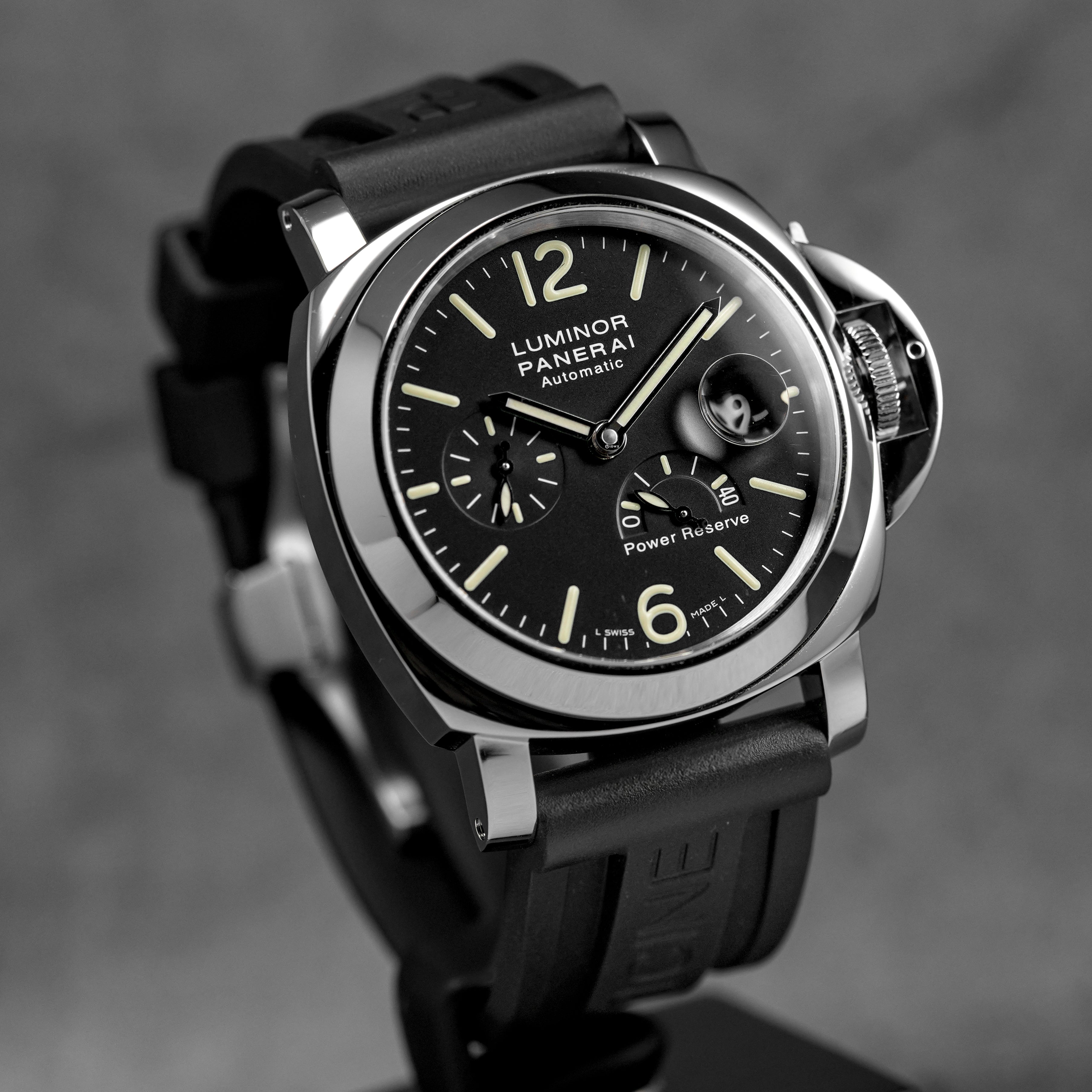 LUMINOR POWER RESERVE 44MM BLACK DIAL PAM 90 (2014)