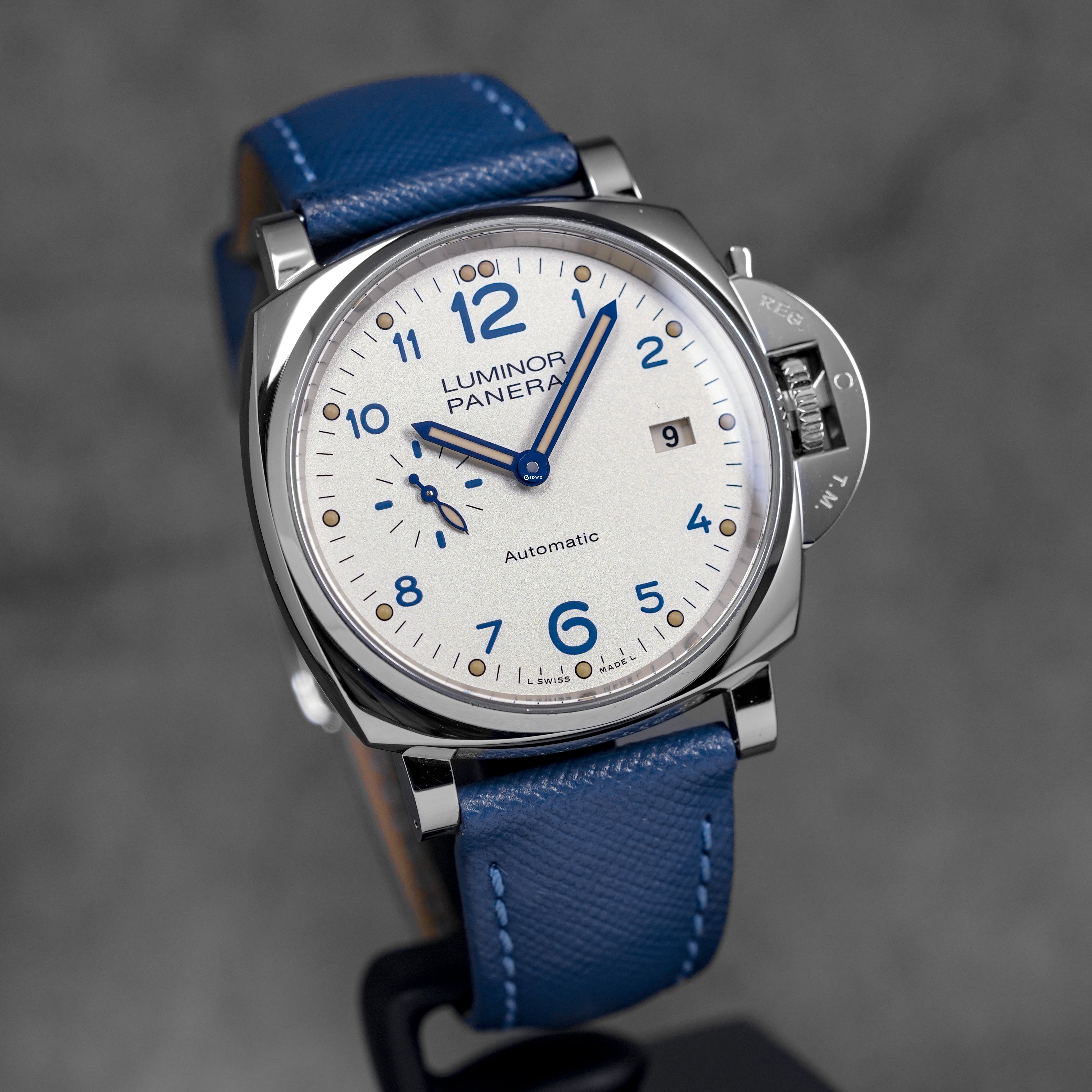LUMINOR DUE 42MM WHITE DIAL PAM 906 (2018)