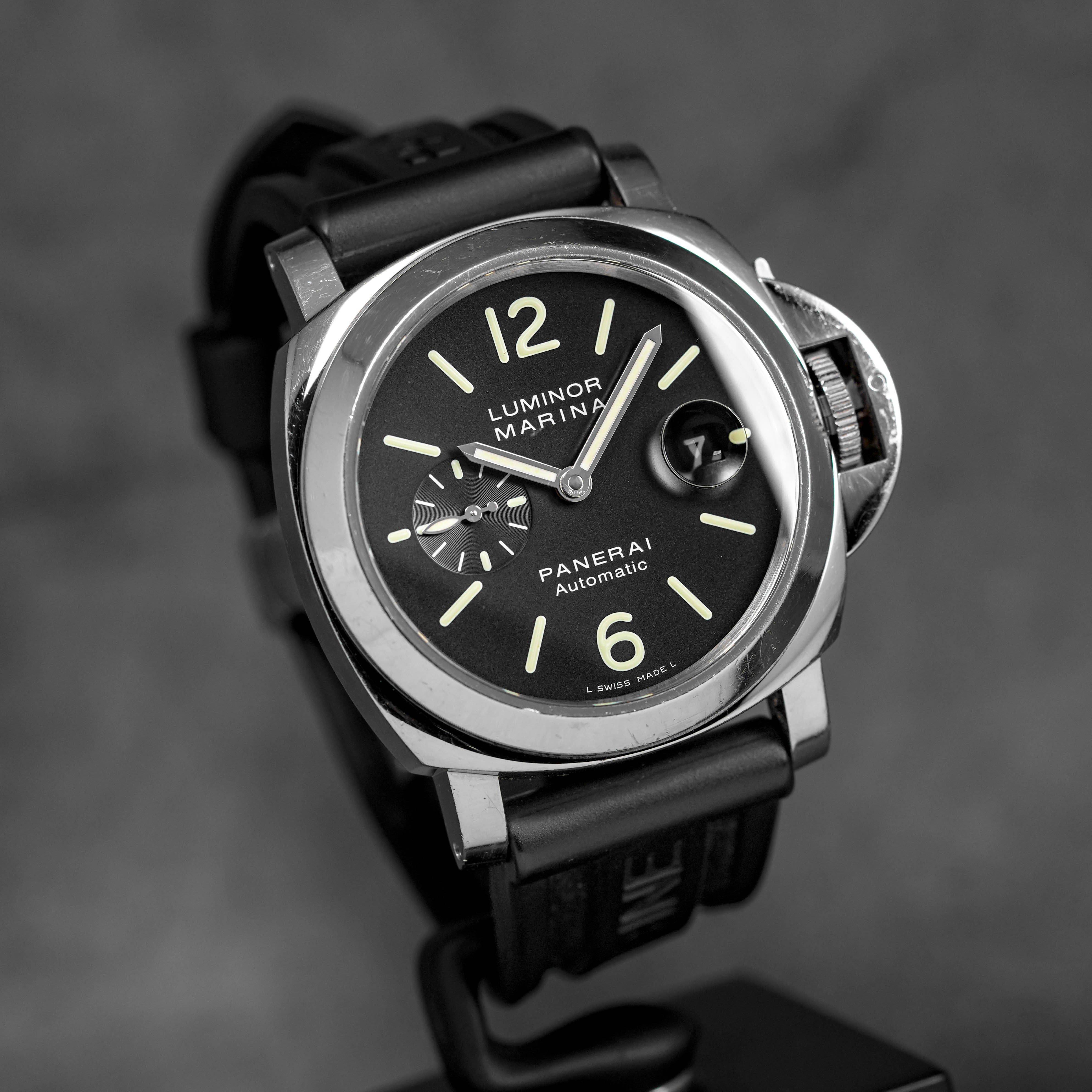 LUMINOR MARINA 44MM BLACK DIAL PAM 104 (2012)