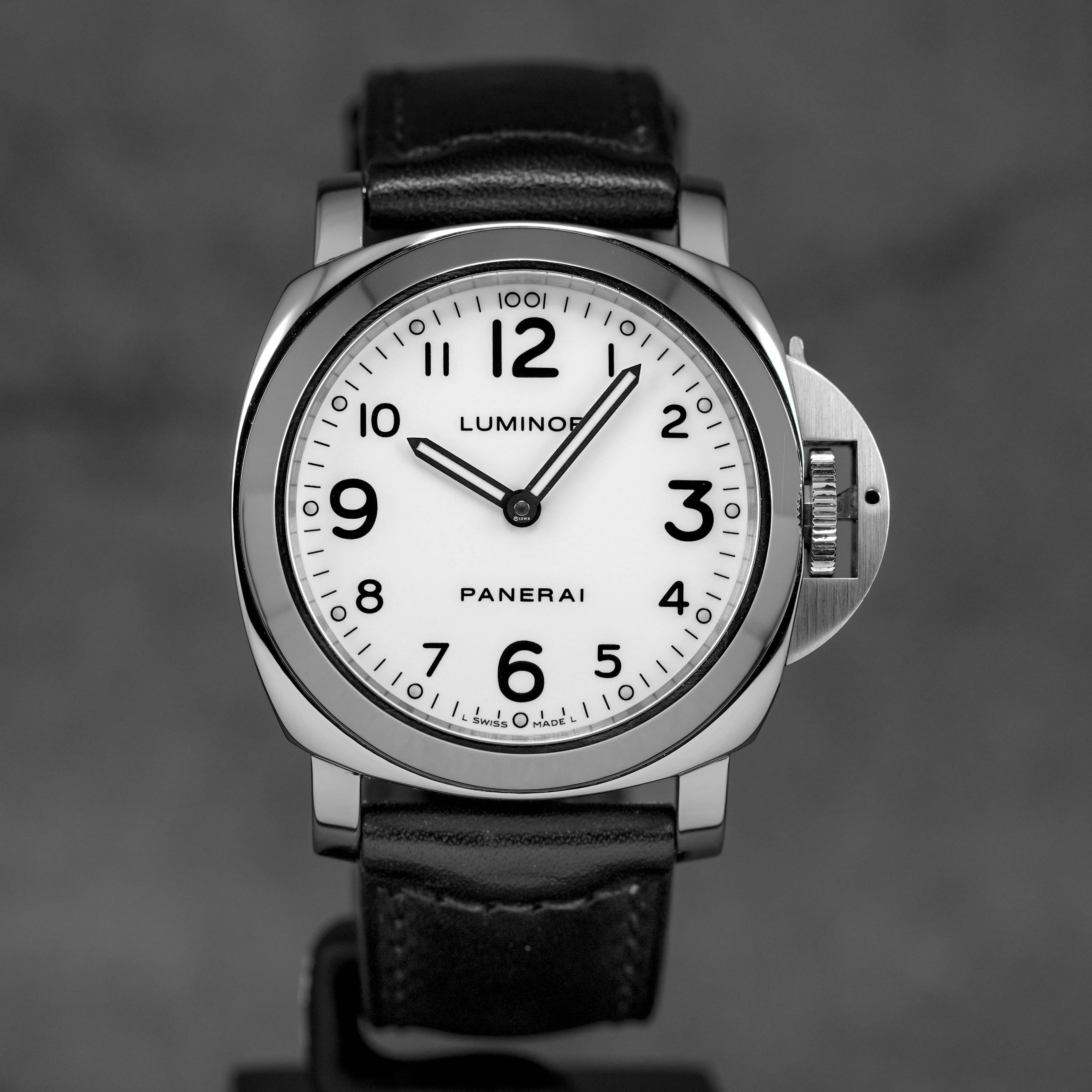 LUMINOR BASE 44MM WHITE DIAL PAM 114 (2012)