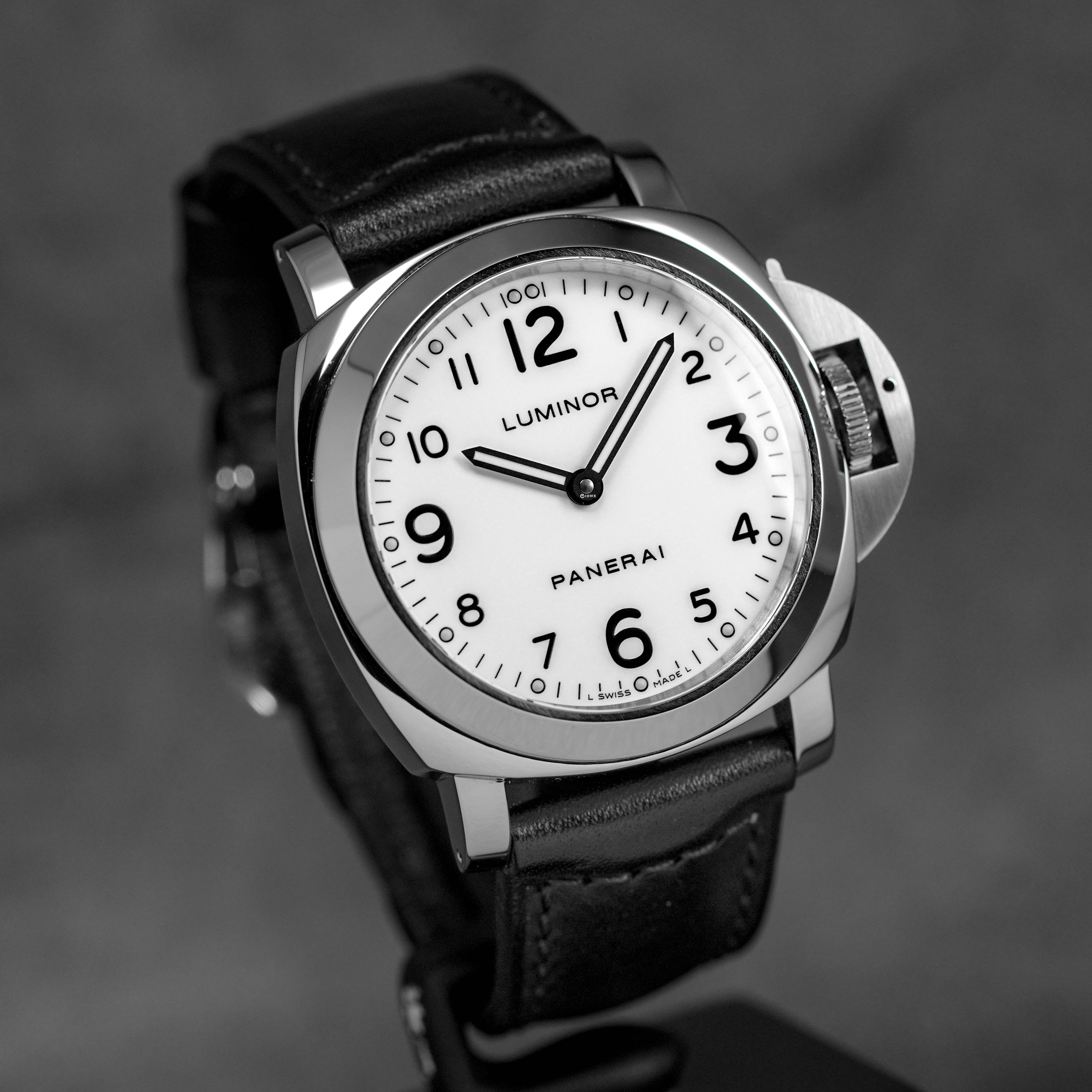 LUMINOR BASE 44MM WHITE DIAL PAM 114 (2012)