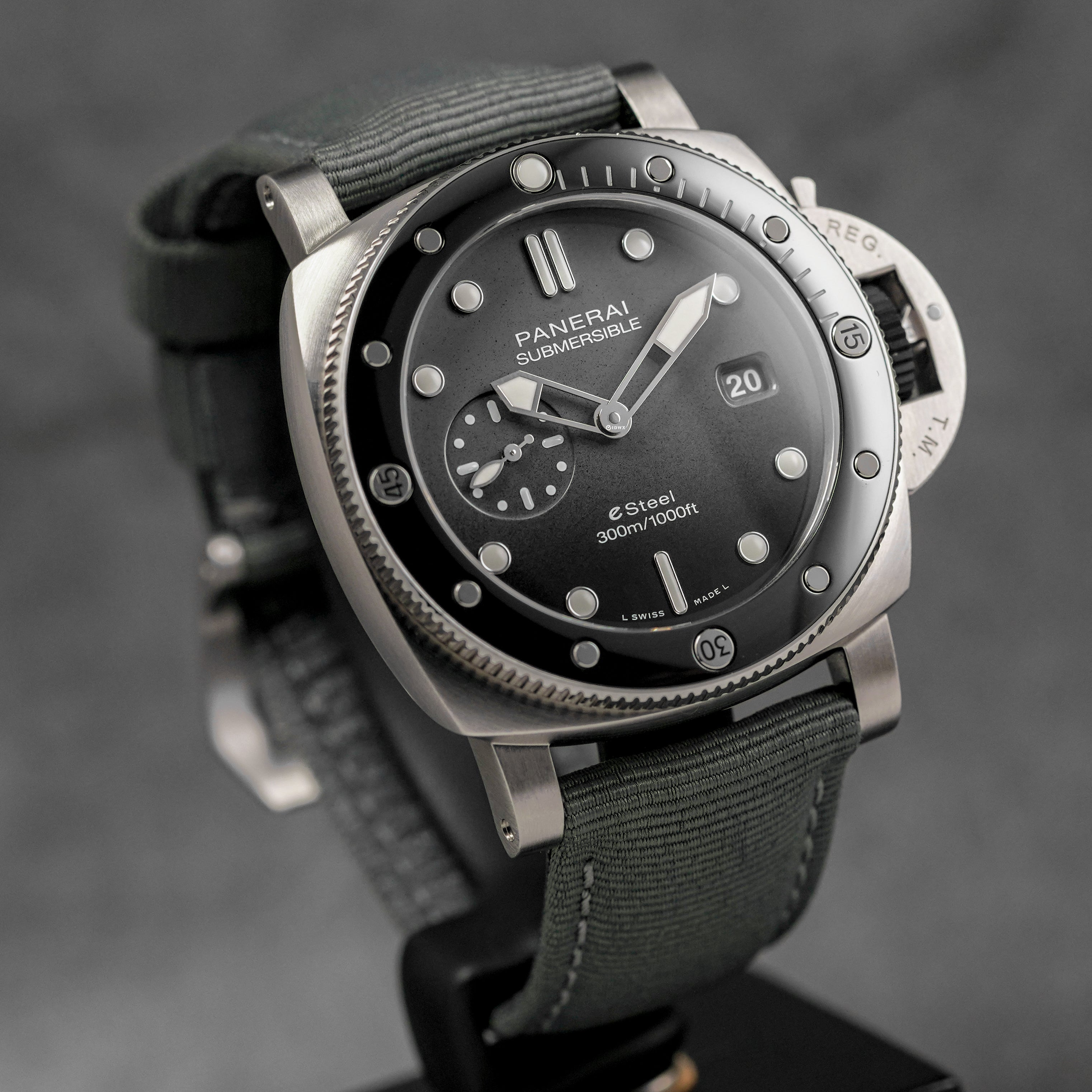 SUBMERSIBLE QUARANTAQUATTRO GRIGIO ROCCIA 44MM GREY DIAL PAM 1288 (2024)