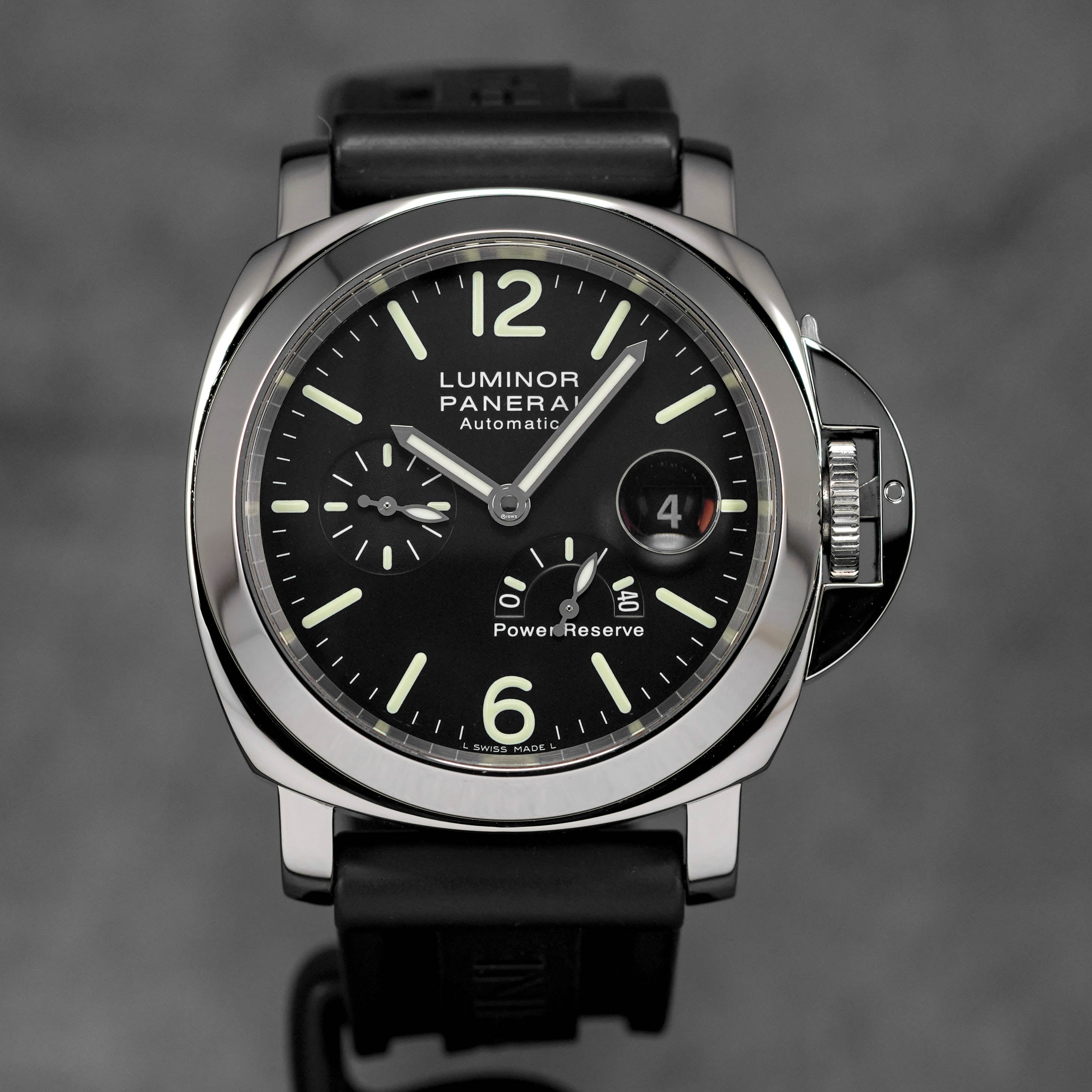 LUMINOR POWER RESERVE 44MM BLACK DIAL PAM 90 (WATCH ONLY)