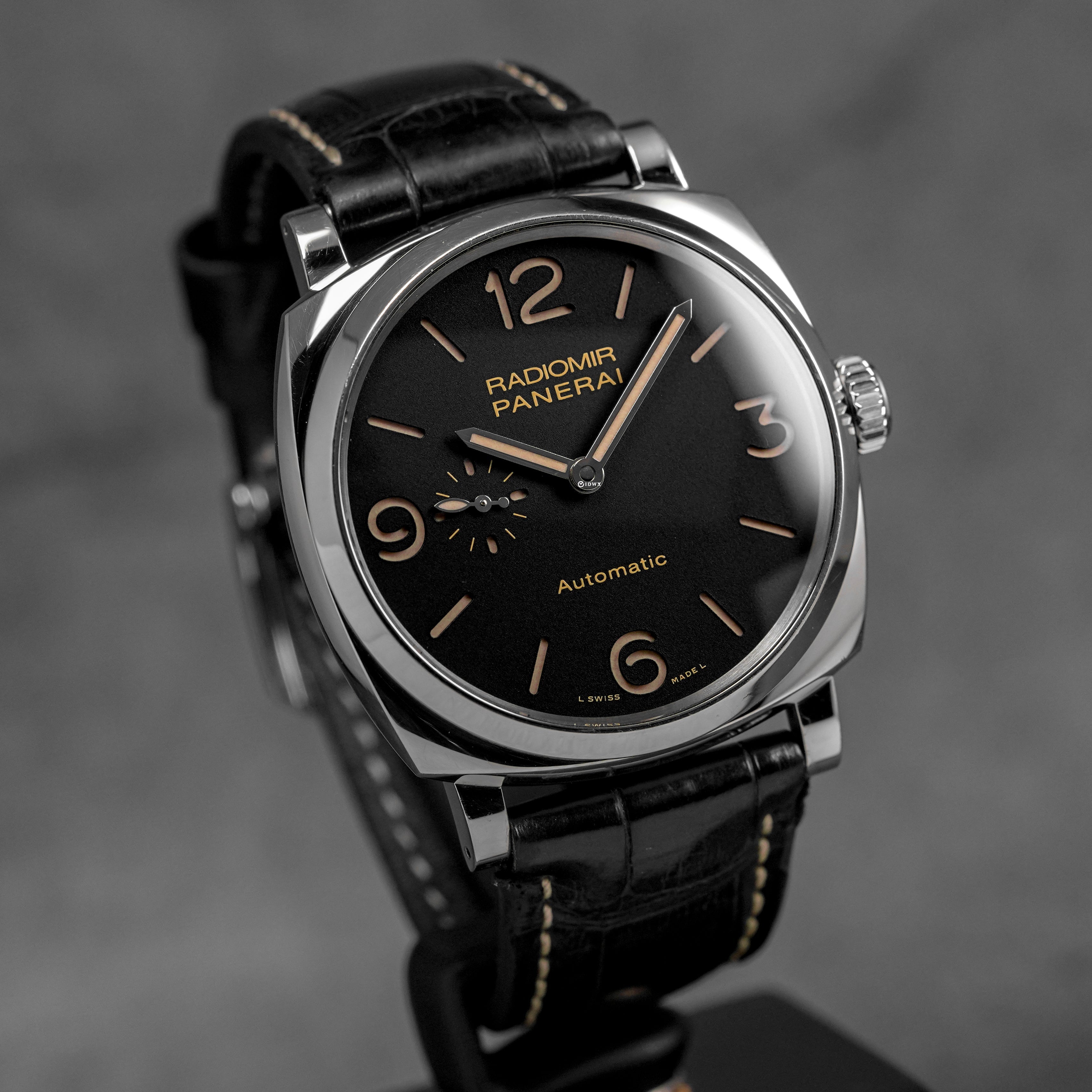 RADIOMIR 1940 3 DAYS 45MM BLACK DIAL PAM 572 (WATCH ONLY)