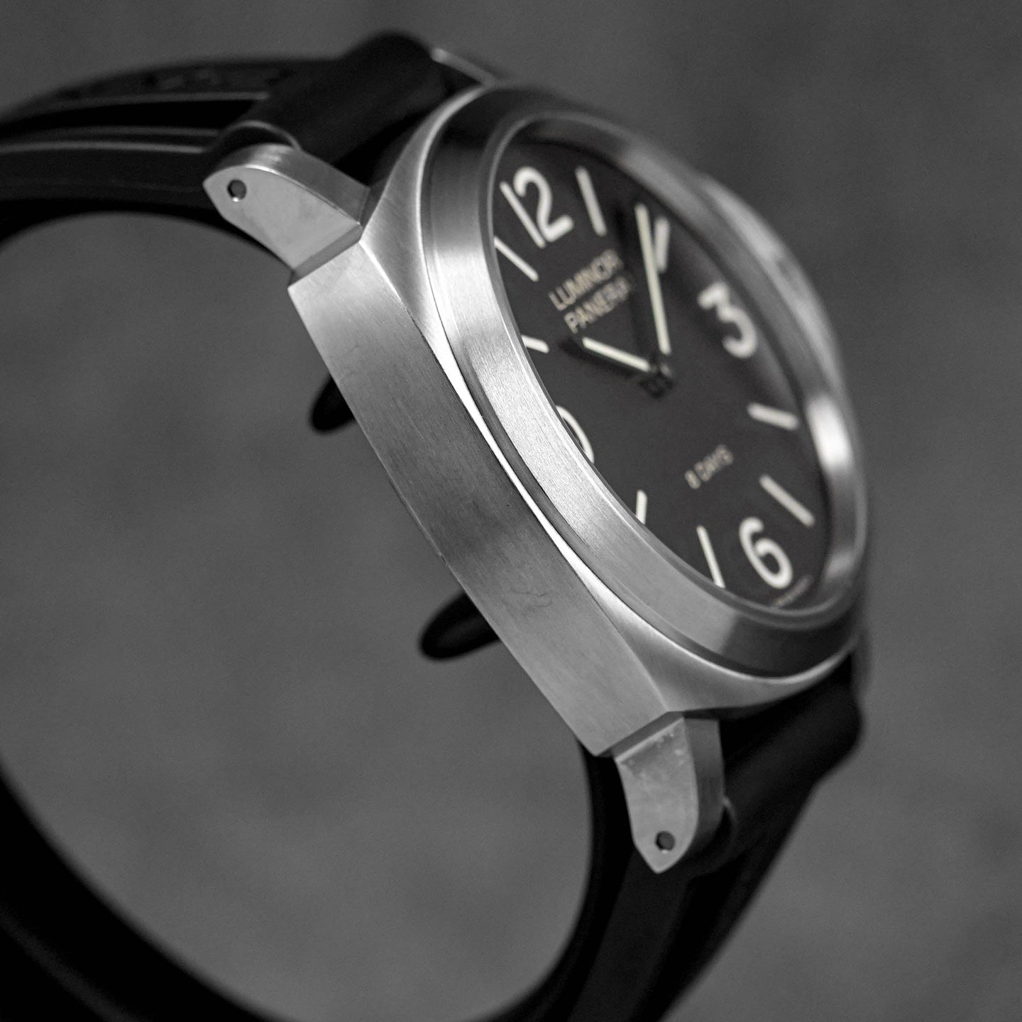 Panerai PAM 562