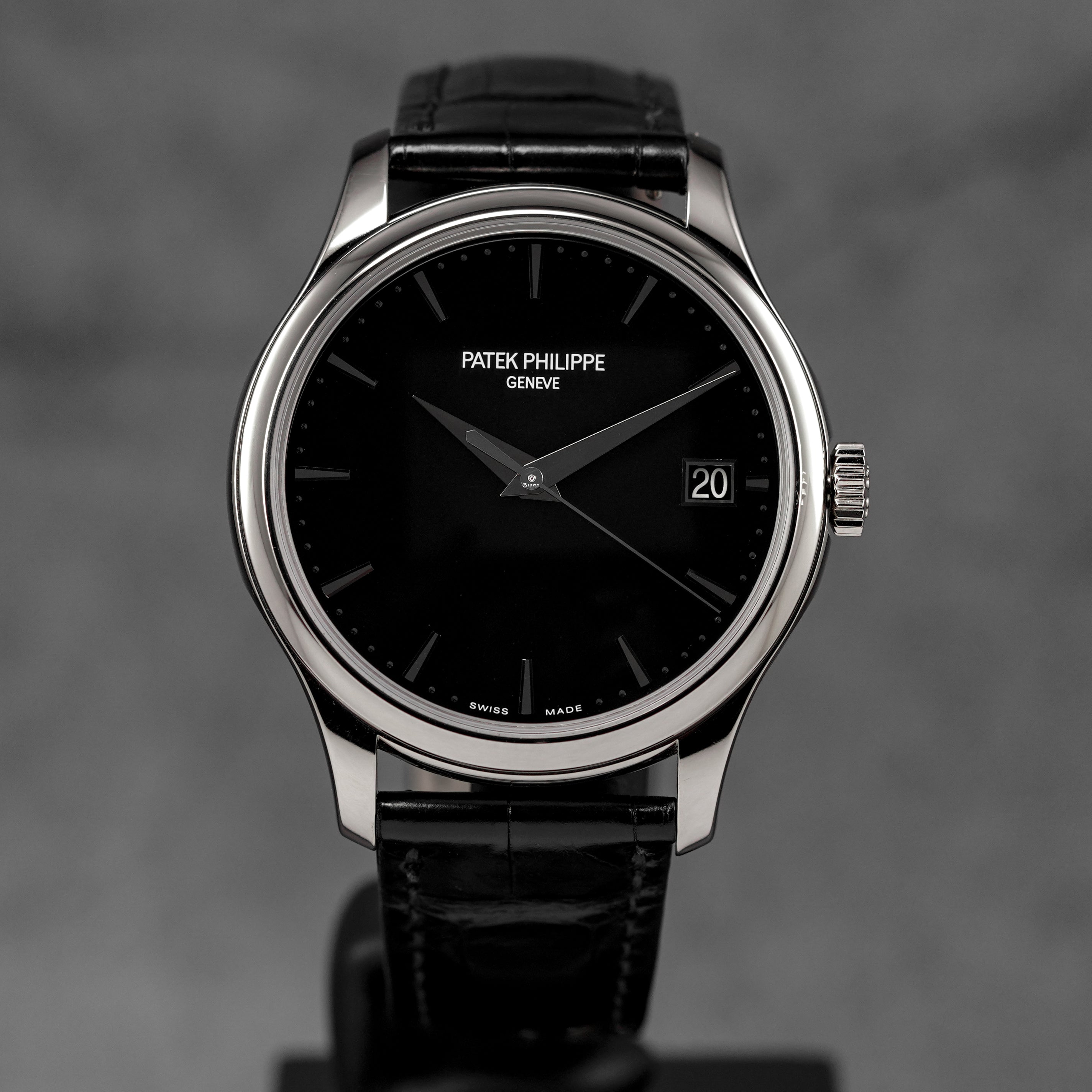 CALATRAVA 5227G WHITEGOLD BLACK DIAL (2020)