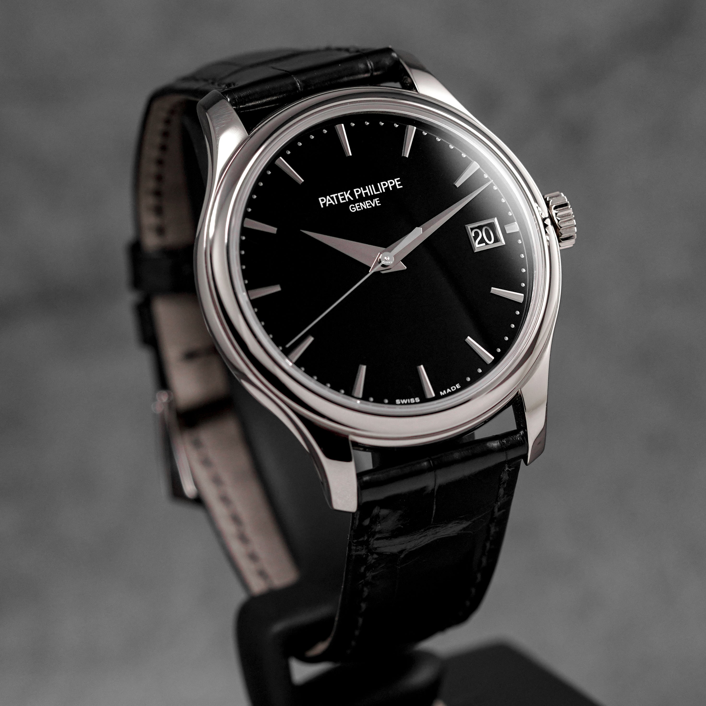CALATRAVA 5227G WHITEGOLD BLACK DIAL (2020)