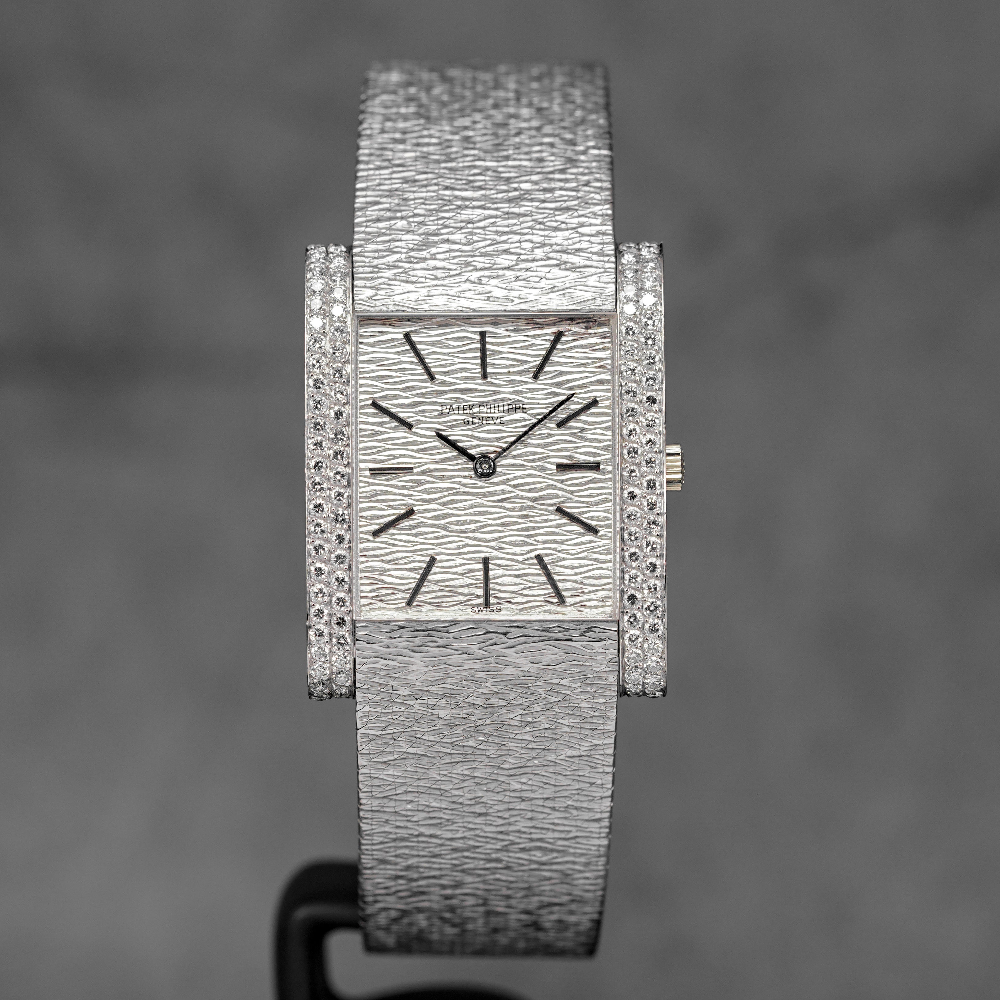 GONDOLO 3553 WHITEGOLD SILVER DIAL DIAMOND BEZEL (1985)