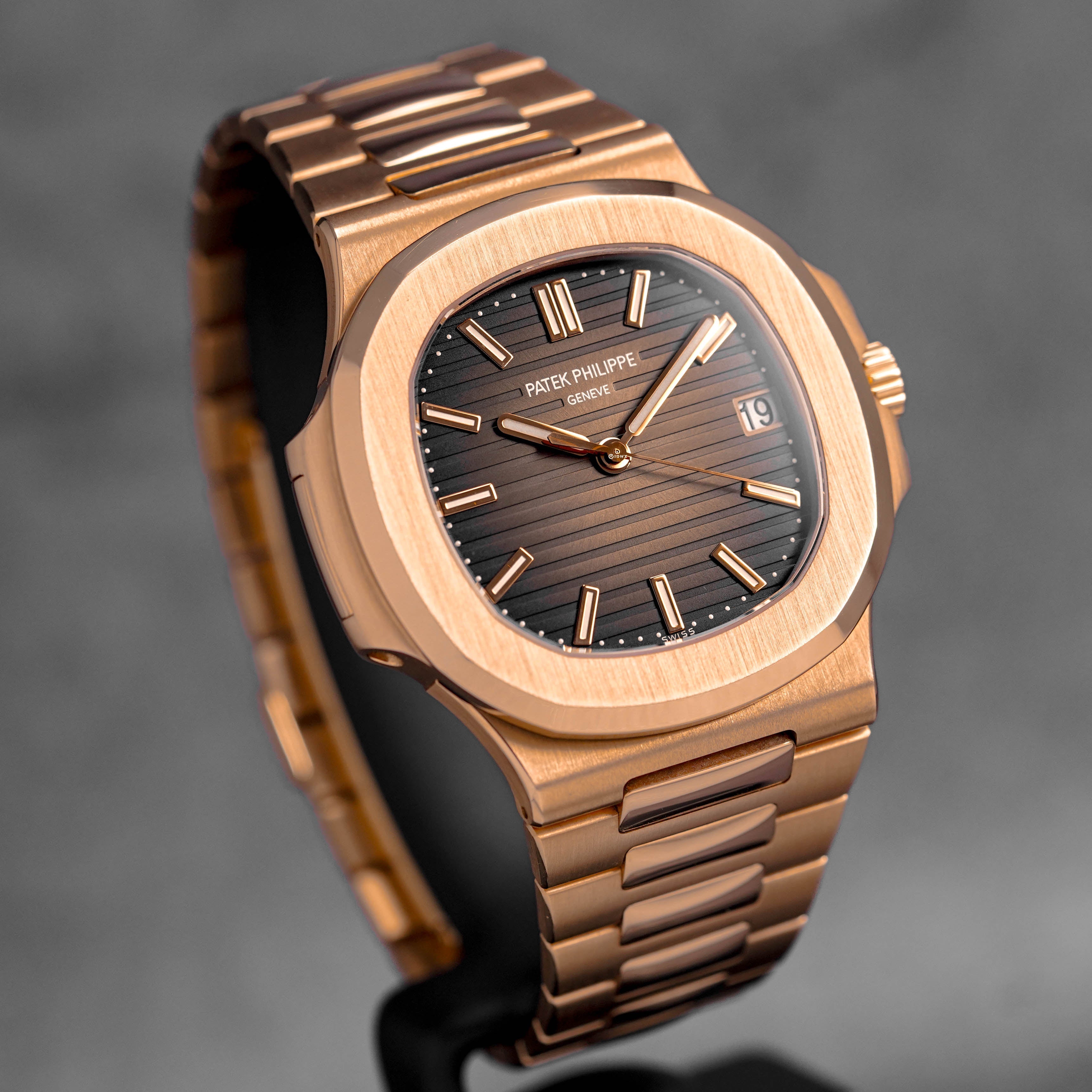 PATEK PHILIPPE NAUTILUS 5711/1R ROSEGOLD (2018) – ONELUXE