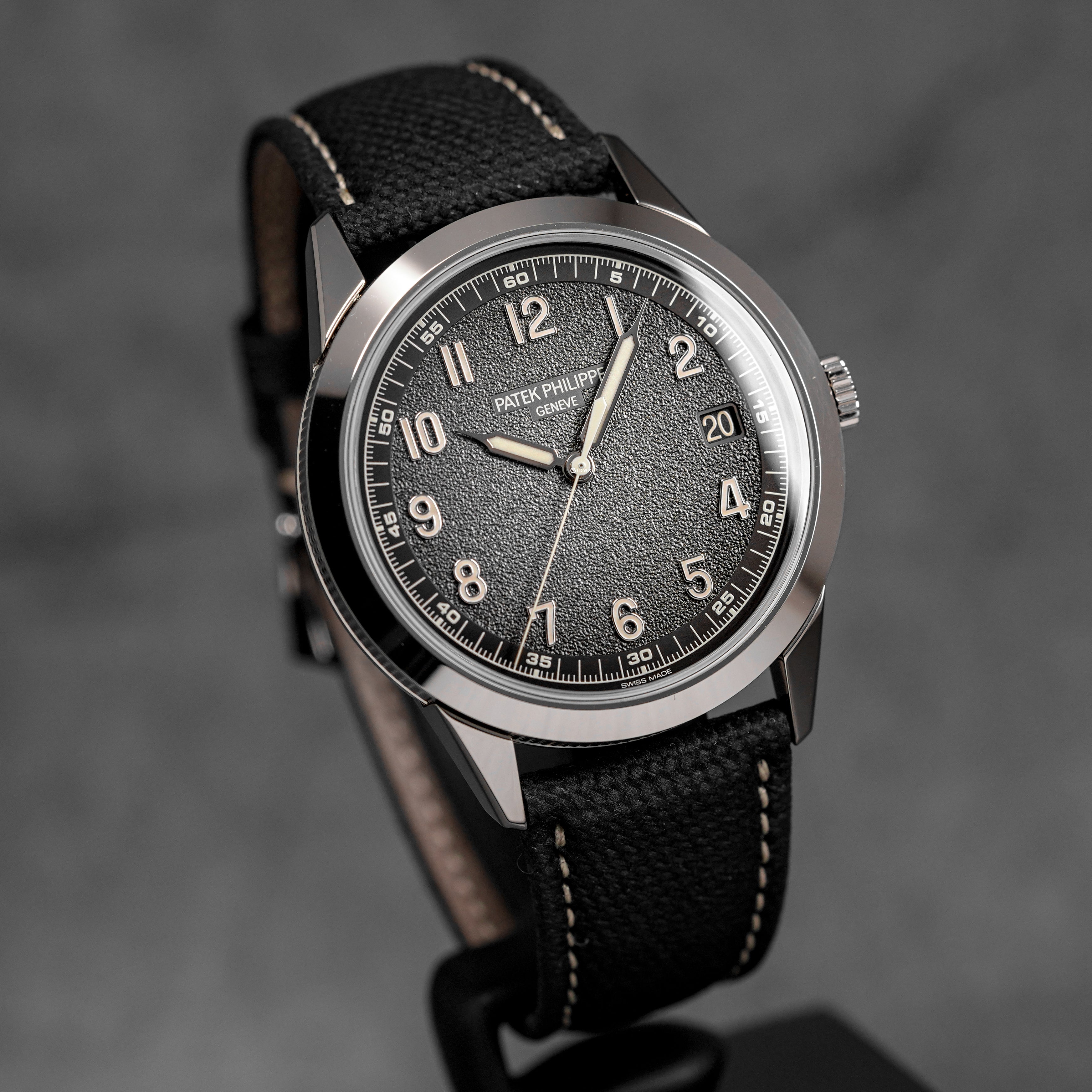 CALATRAVA 5226G WHITEGOLD CHARCOAL GRAY DIAL (2025)