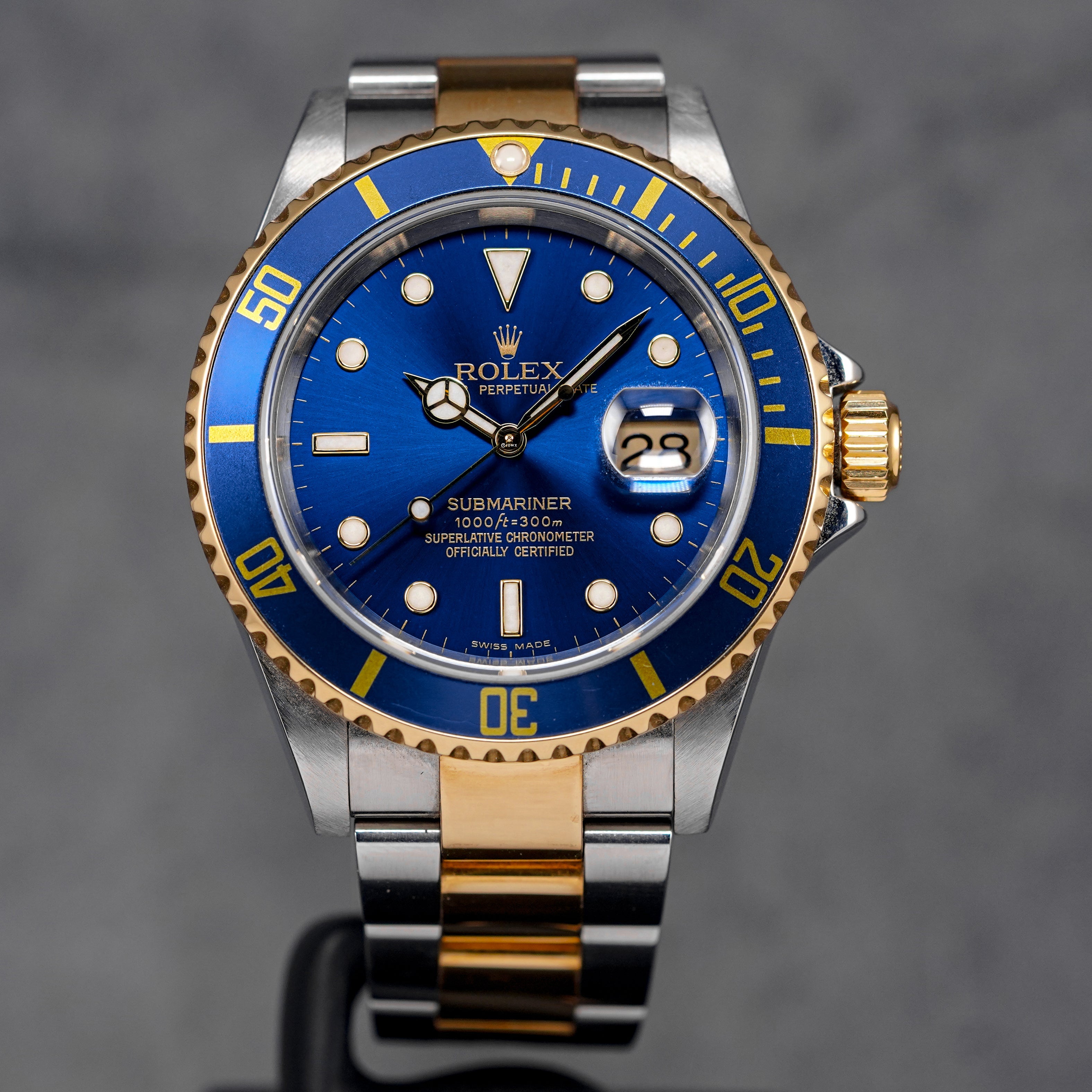 SUBMARINER DATE 40MM 16613 TWOTONE YELLOWGOLD BLUE DIAL (2006)