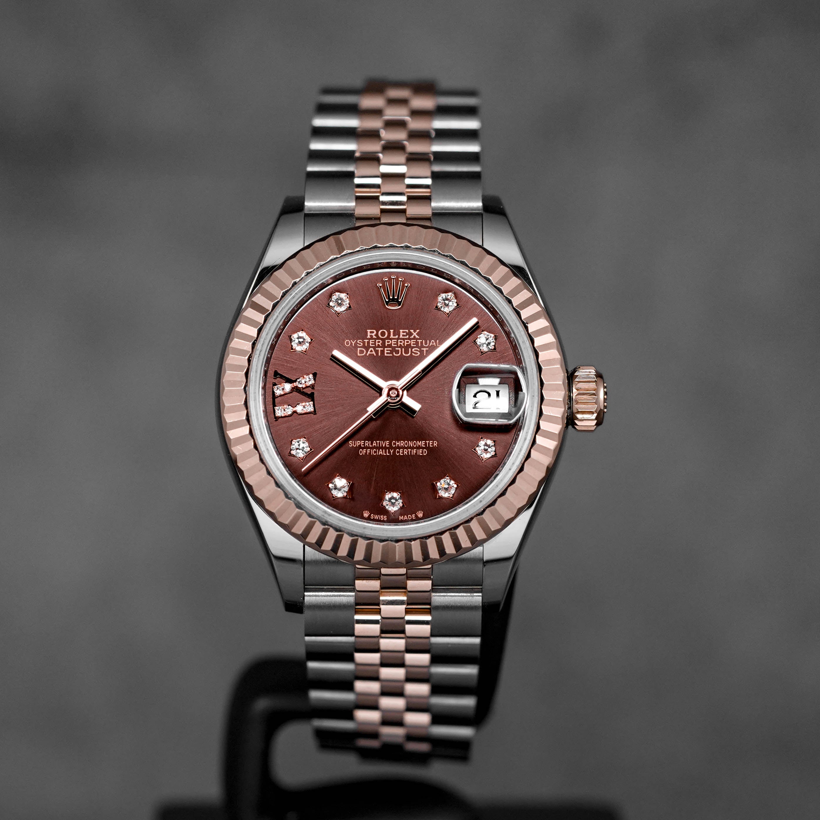 DATEJUST 28MM TWOTONE ROSEGOLD CHOCO DIAMOND STAR DIAL DIAMOND ON IX (2024)
